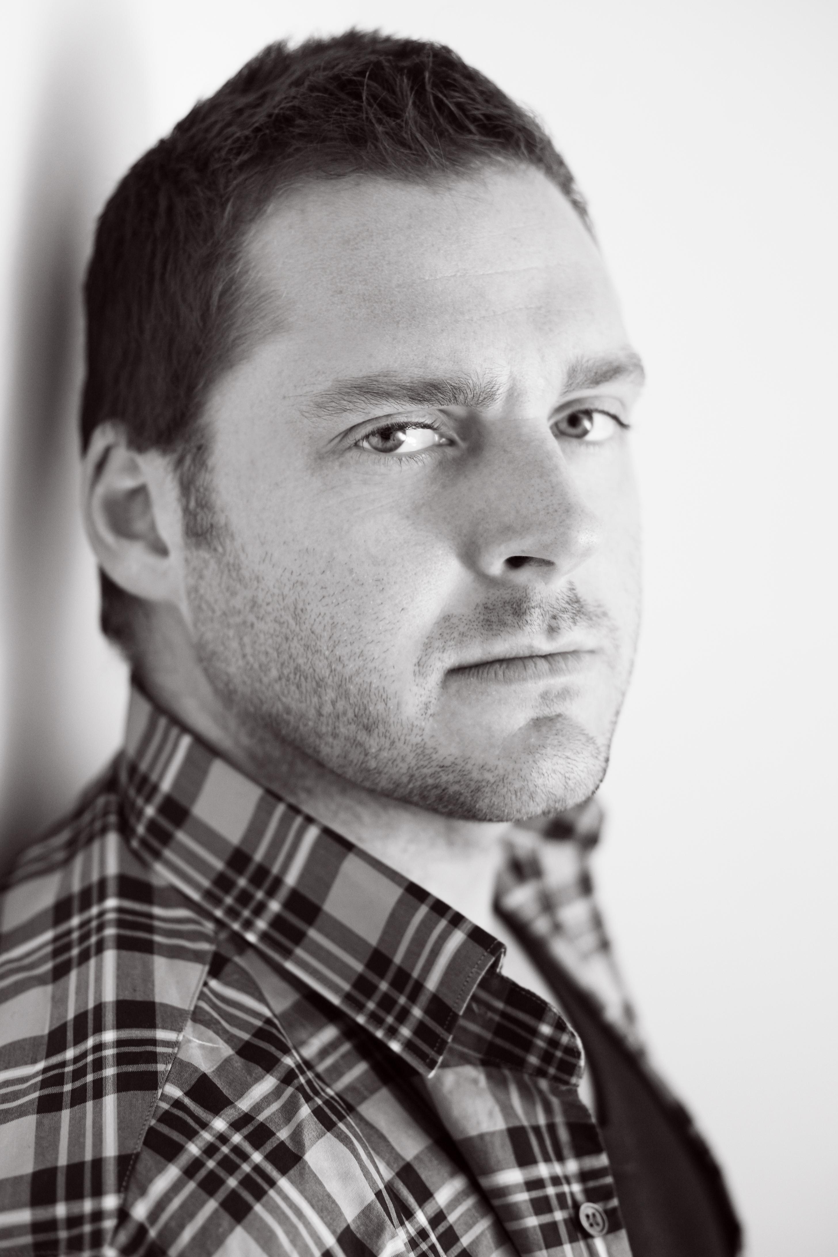 actor Lyall Brooks large photo