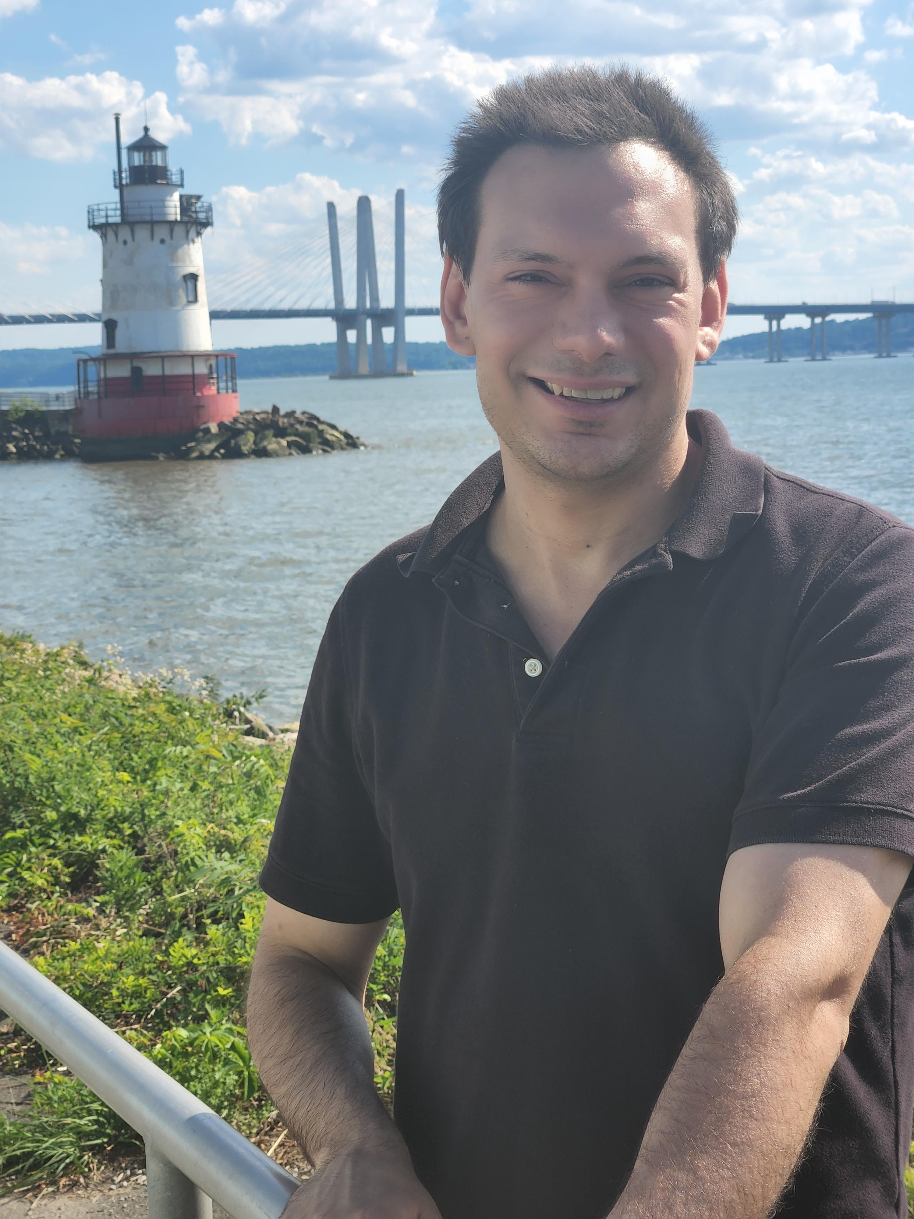 actor Justin Viggiano large photo