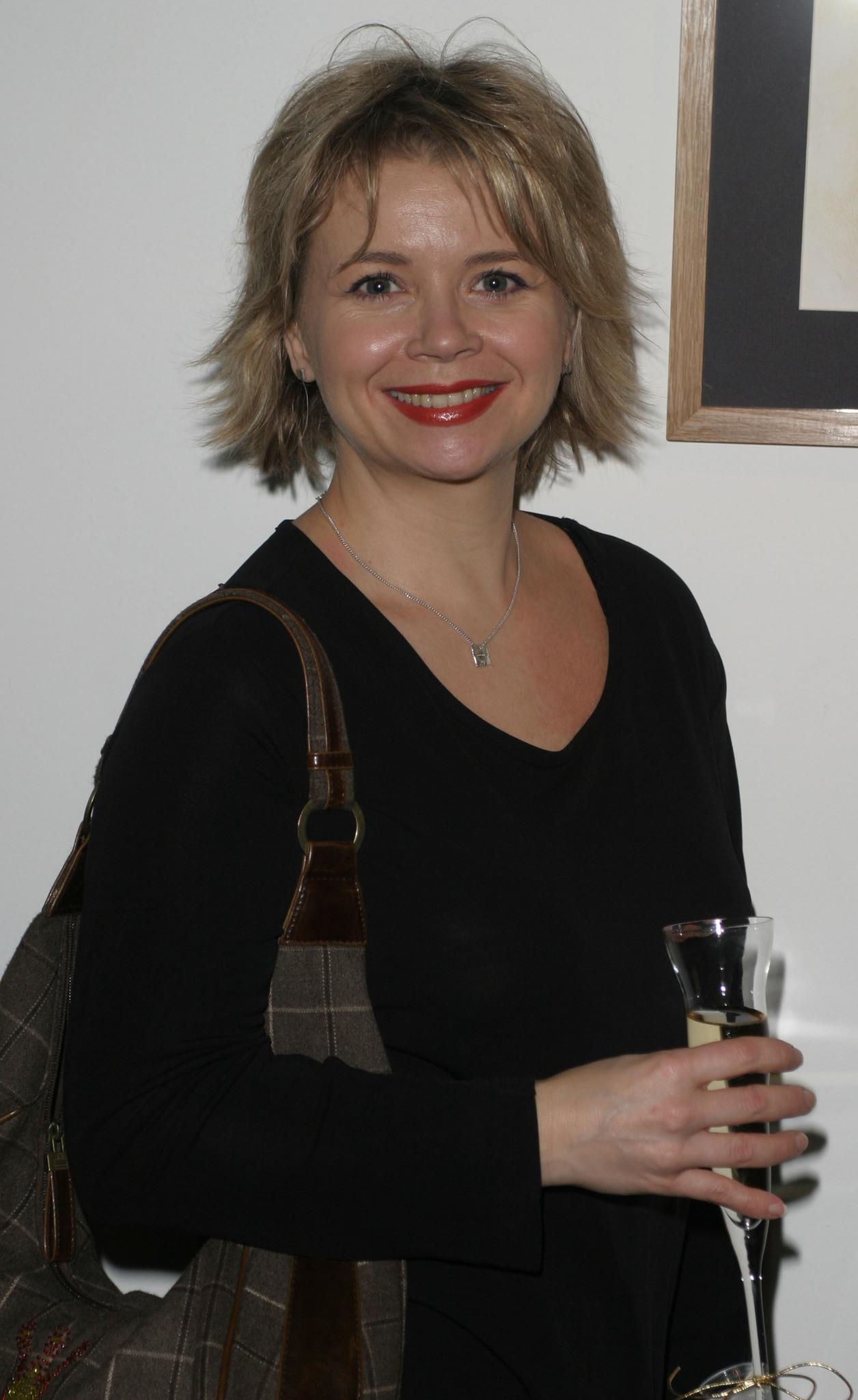 actor Rebecca Lacey large photo