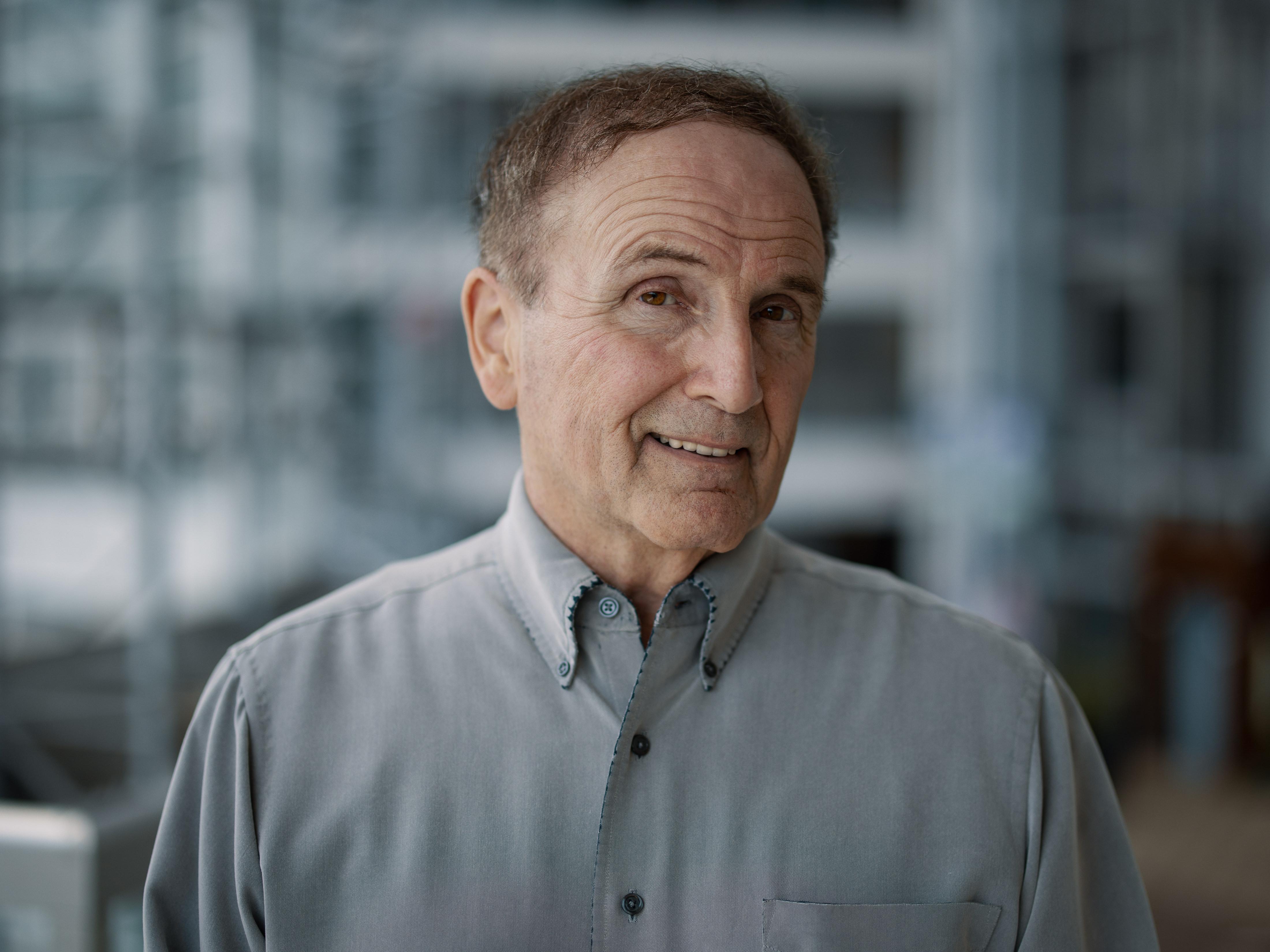 actor Ed Ernstes large photo