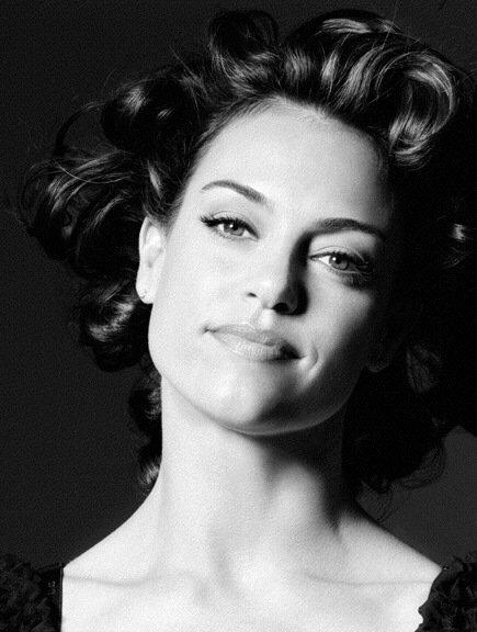 actor Jennifer Grant large photo