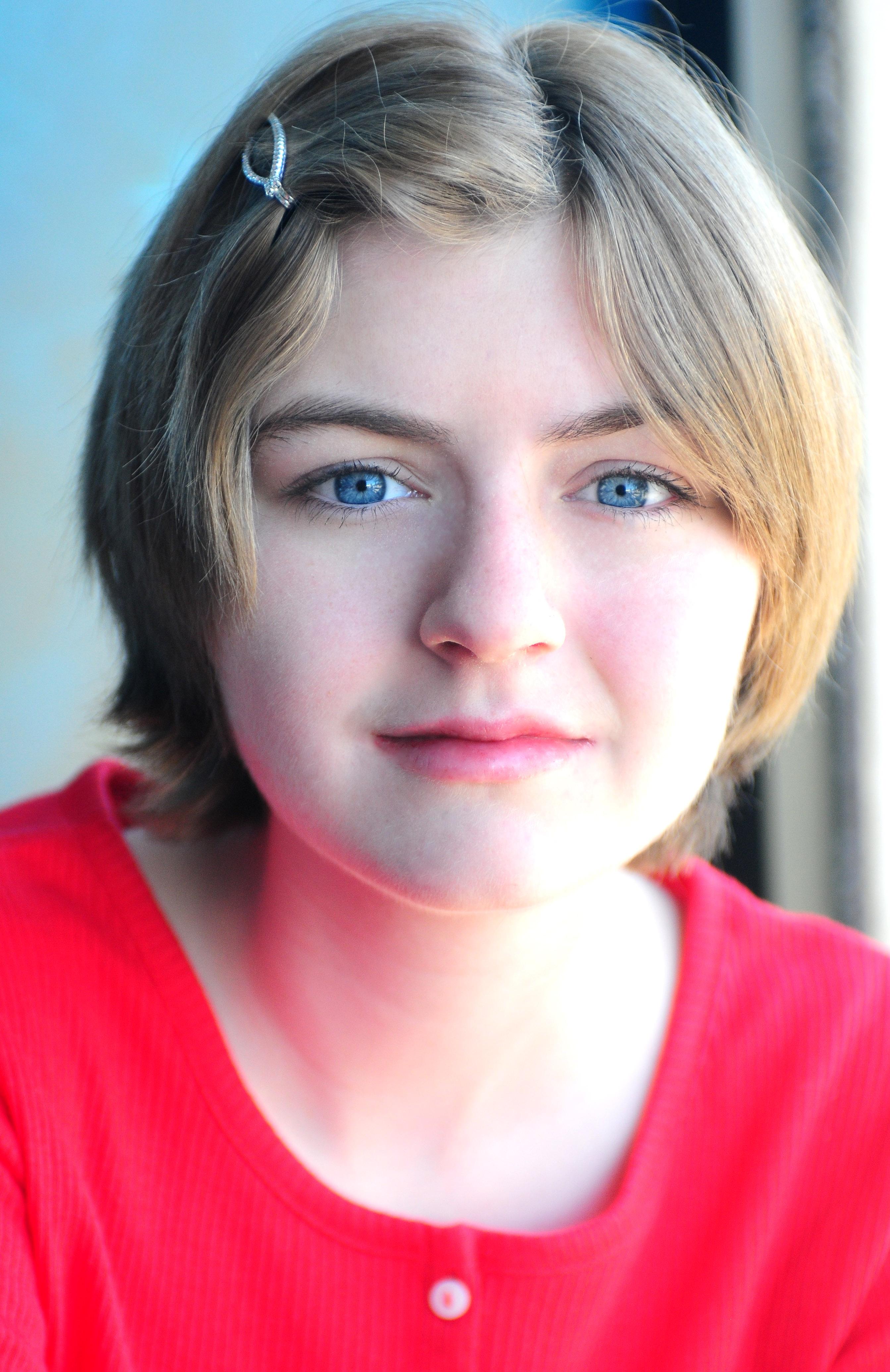 actor Olive Bernadette Hoffman large photo