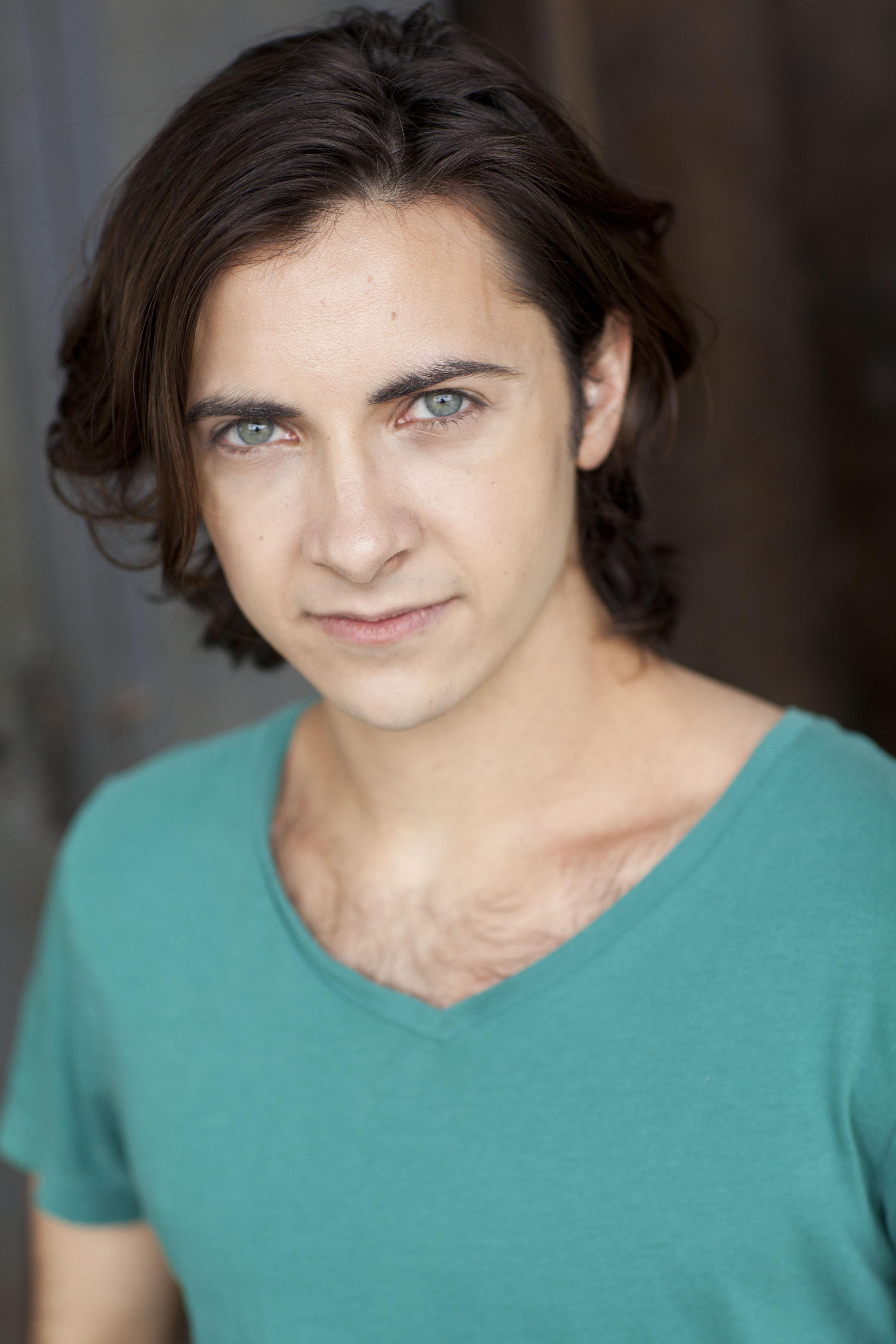 actor Oliver Rotunno large photo