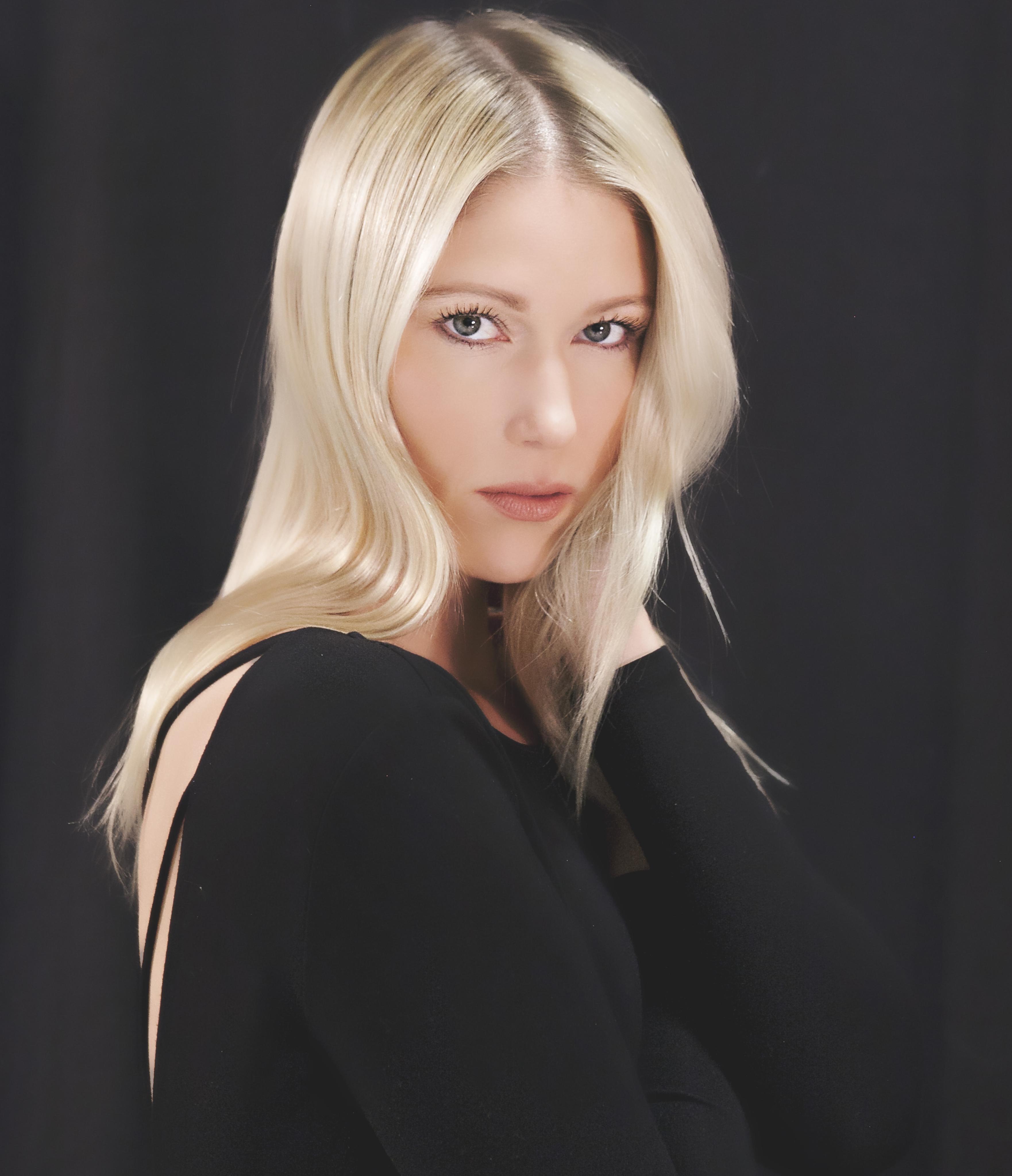 actor Jen Araki large photo