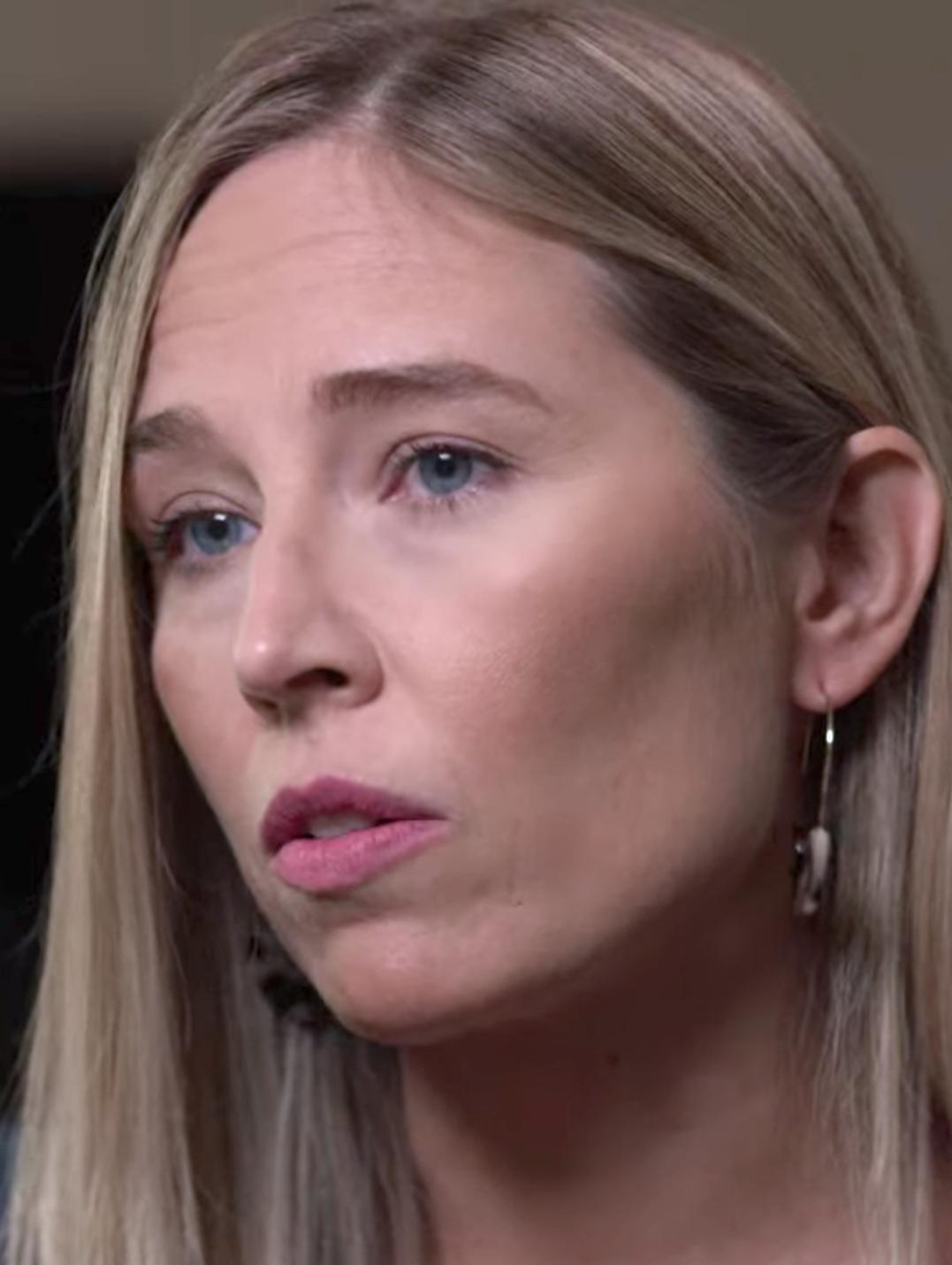 actor Annie Farmer large photo