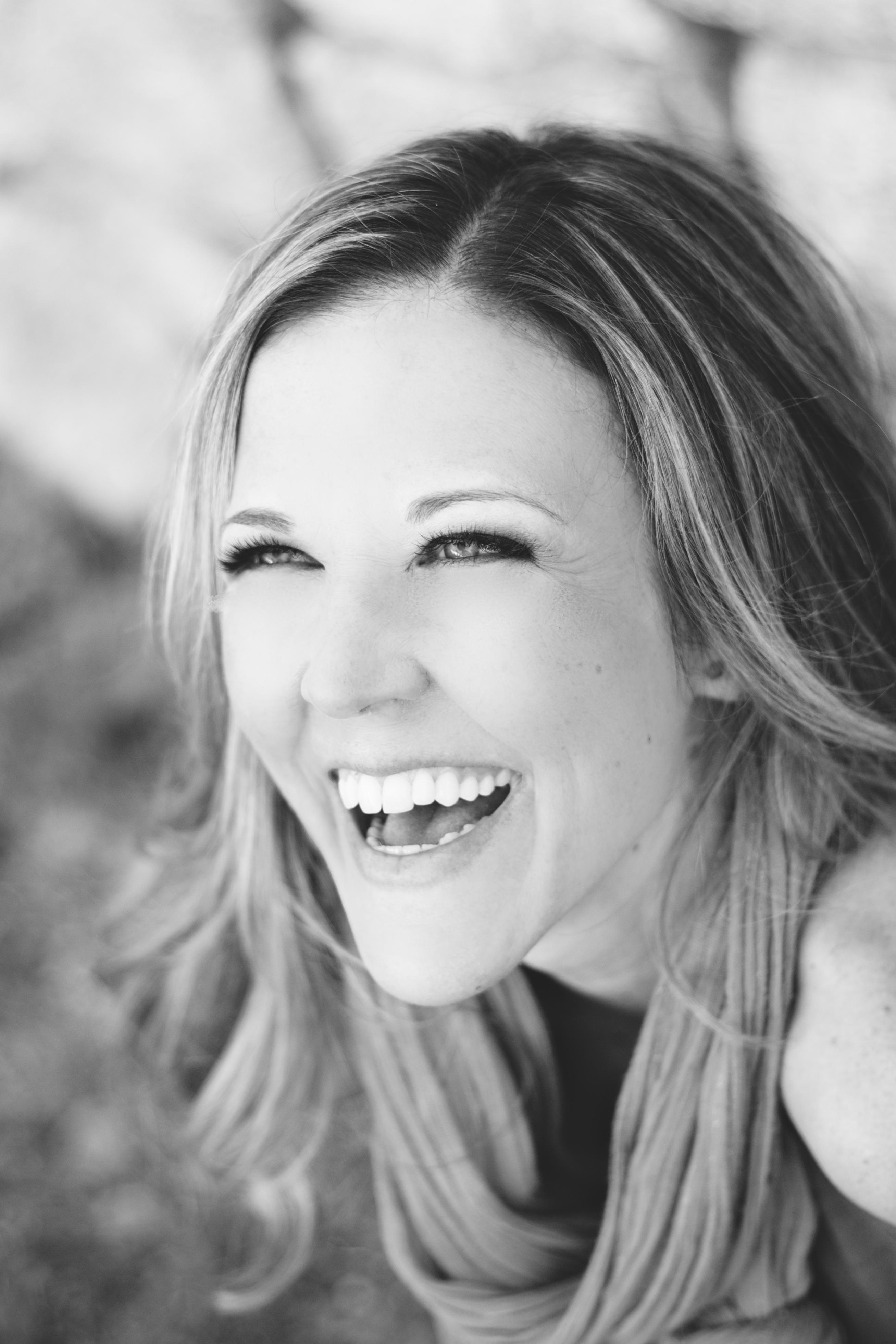 actor Carrie Walrond Hood large photo