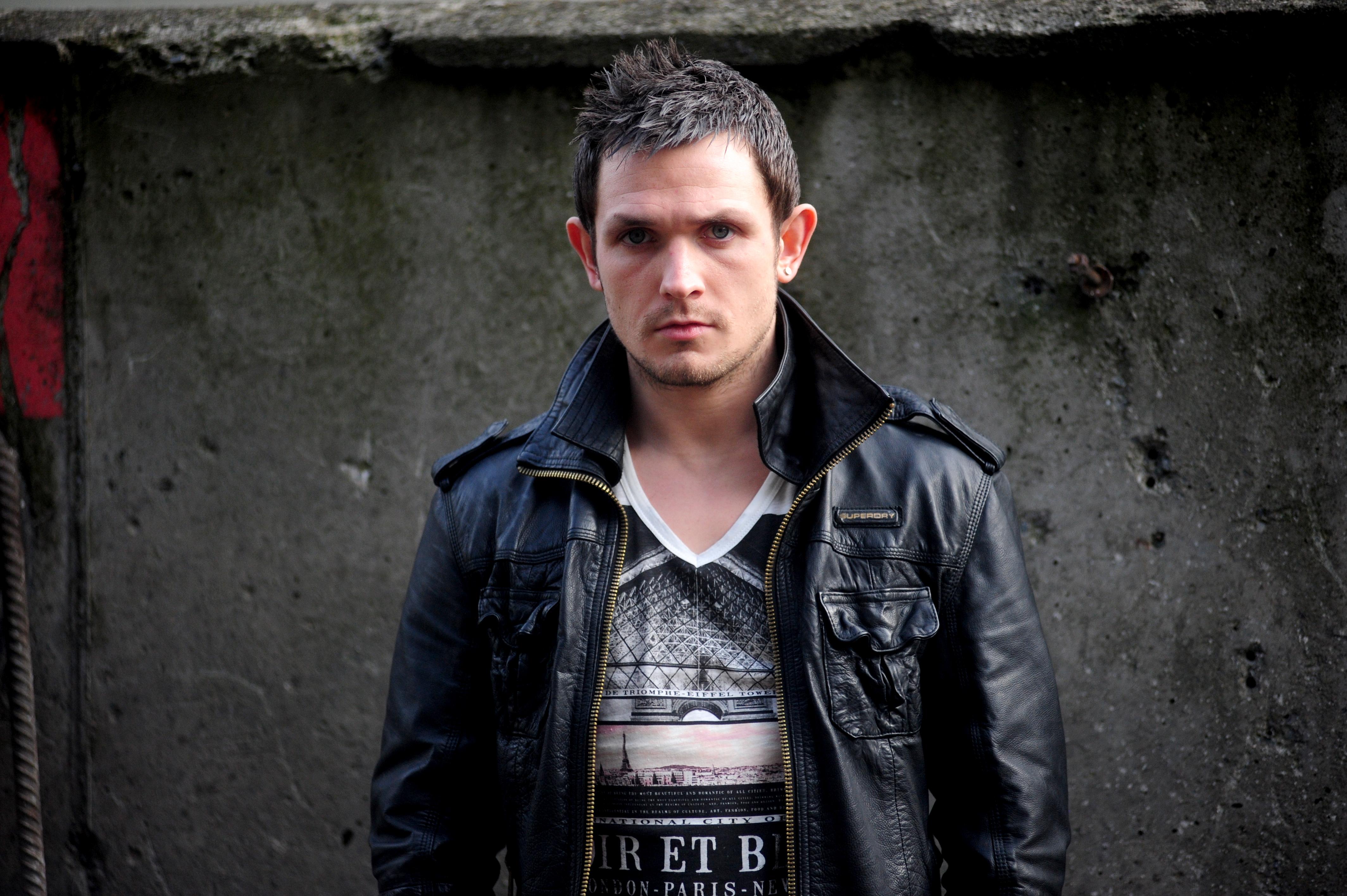 actor Johnny Ward large photo