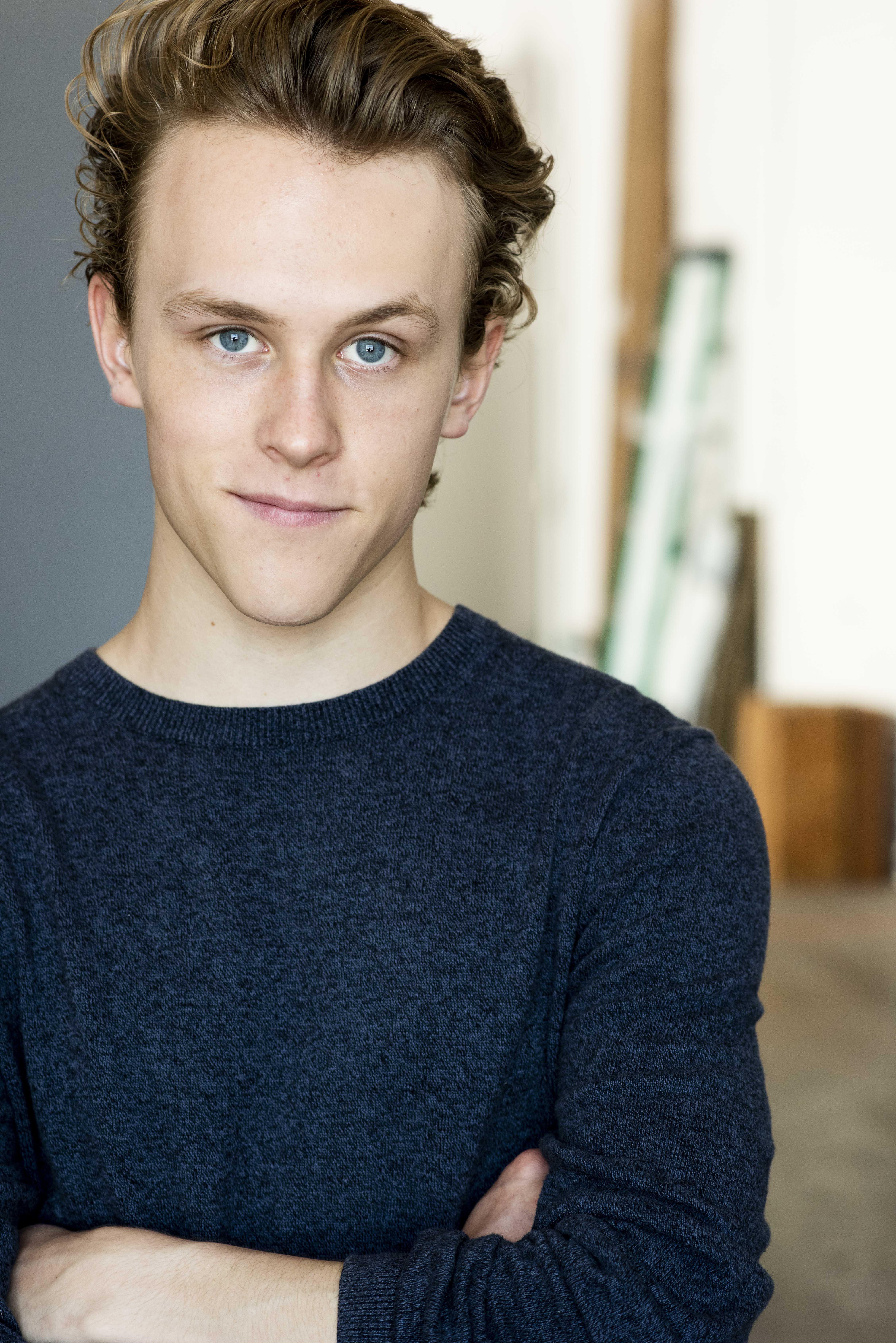 actor Nick Carson large photo