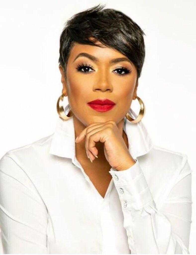 actor Tiffany Cross large photo