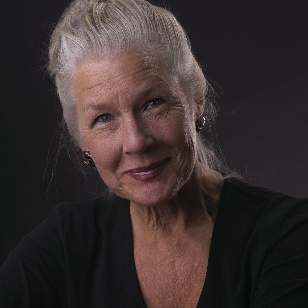 actor Elisabeth Henry large photo