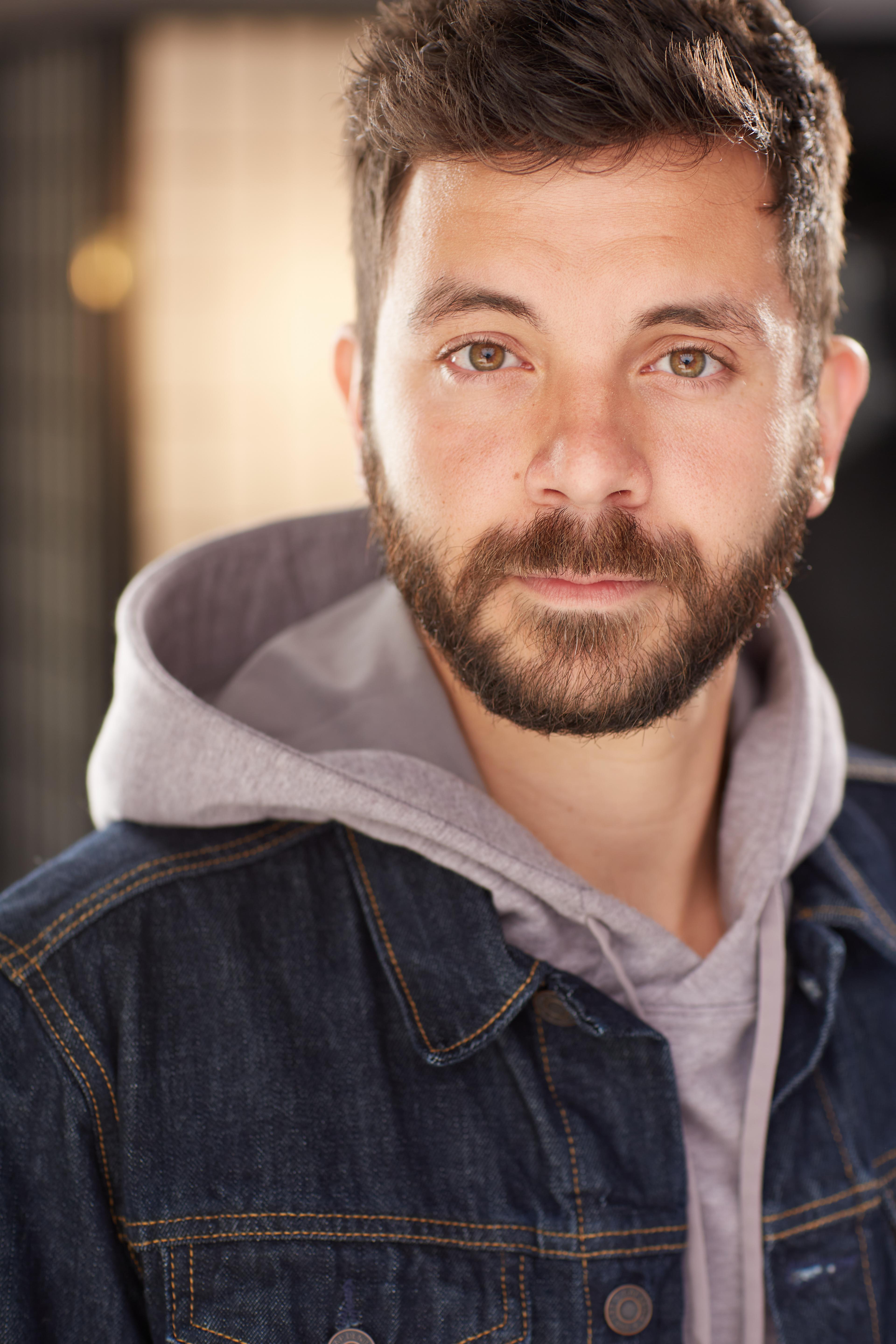 actor Anthony Stratton large photo