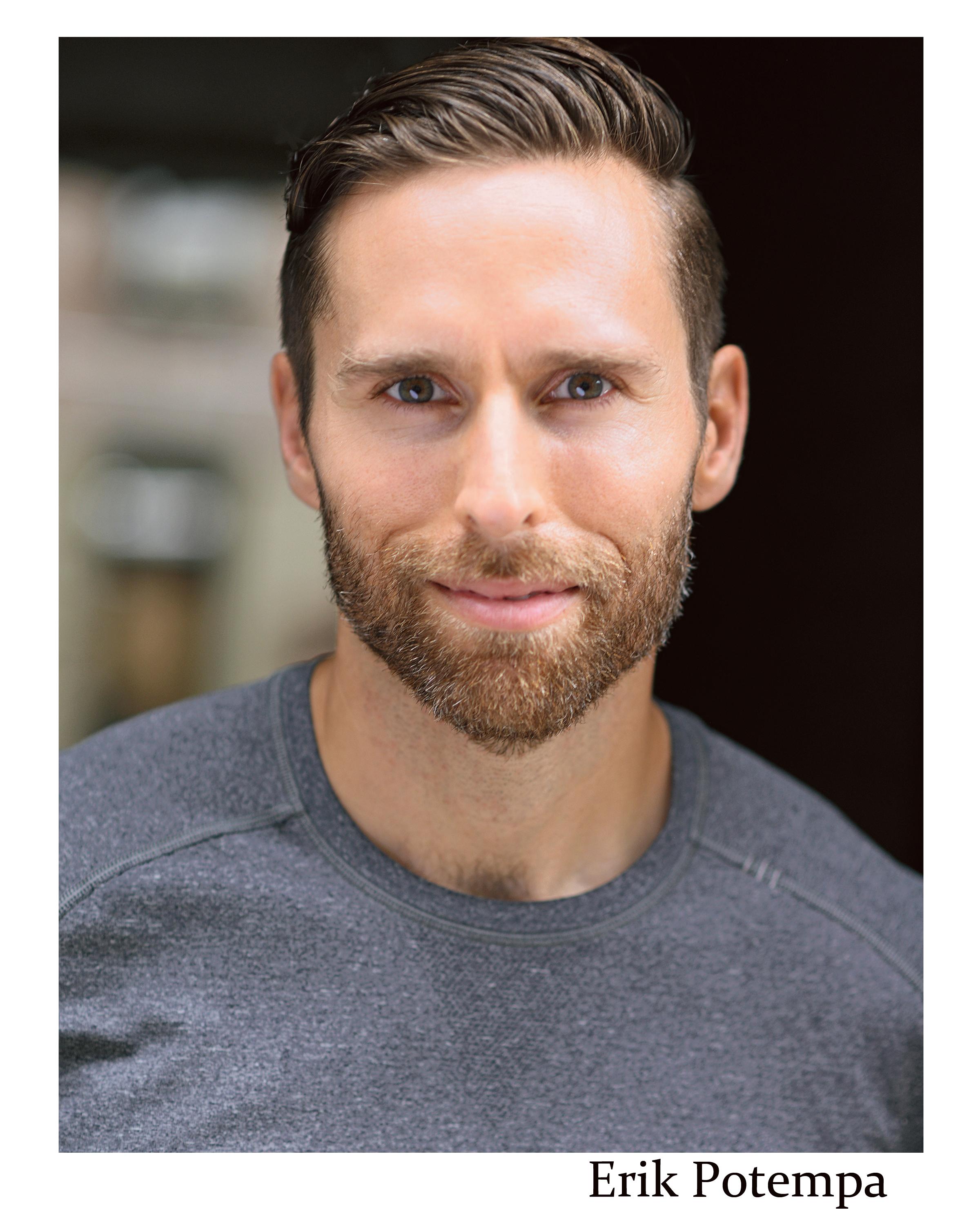 actor Erik Potempa large photo