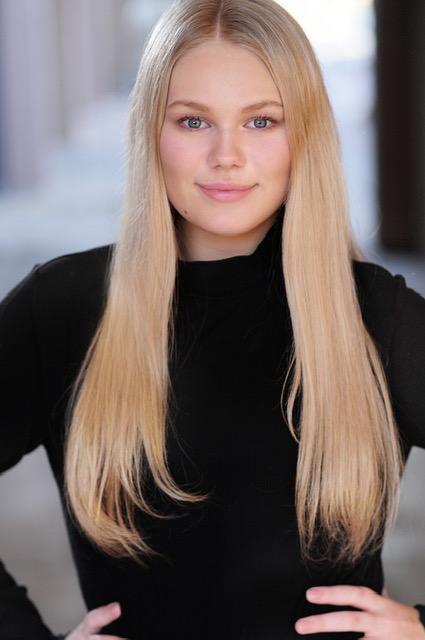 actor Bria Gibbons large photo