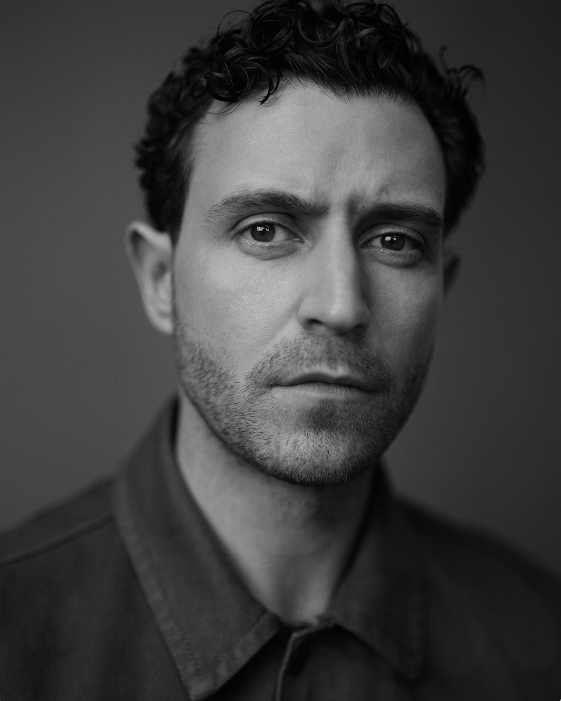 actor Evan Milton large photo