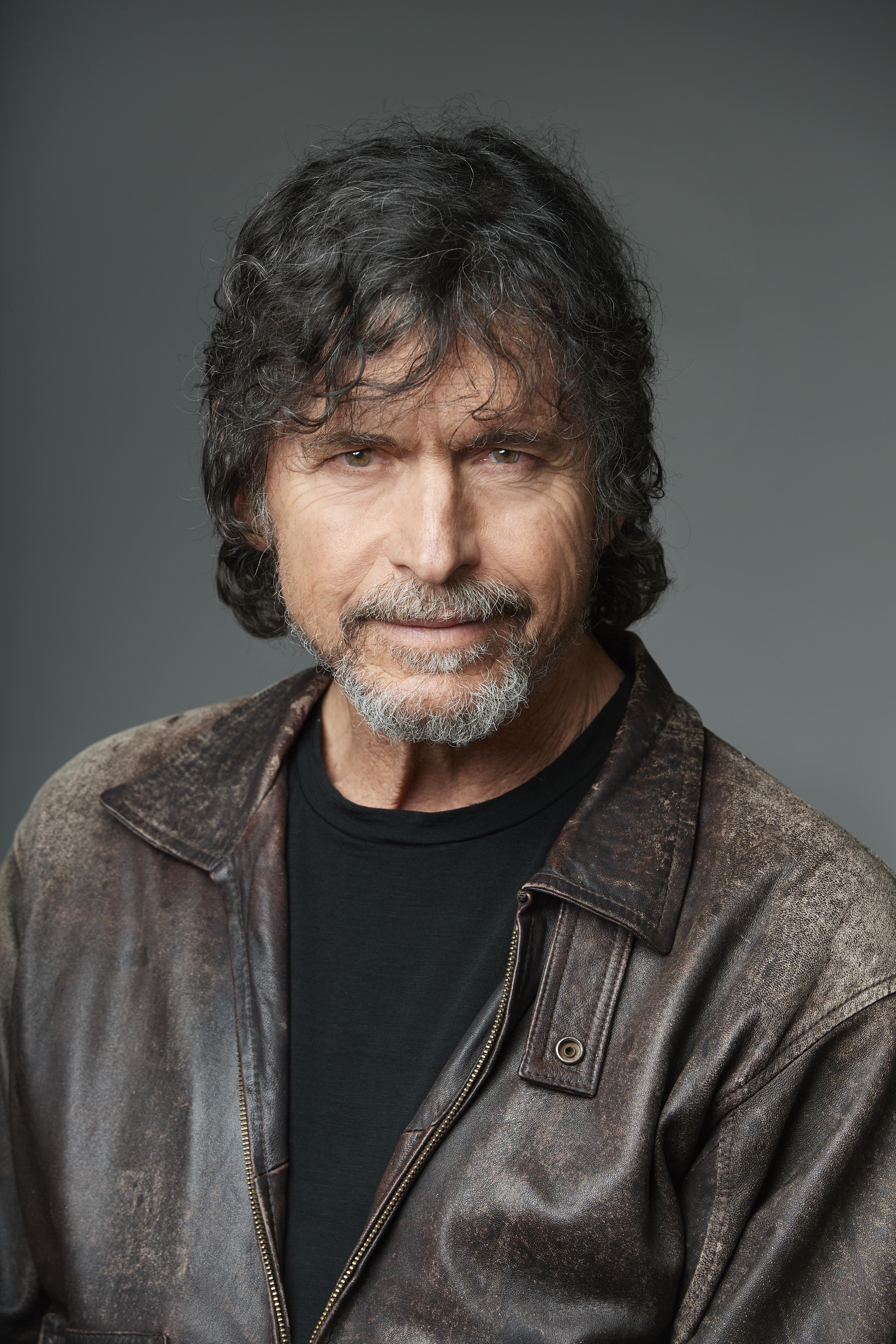 actor Michael Muntz large photo