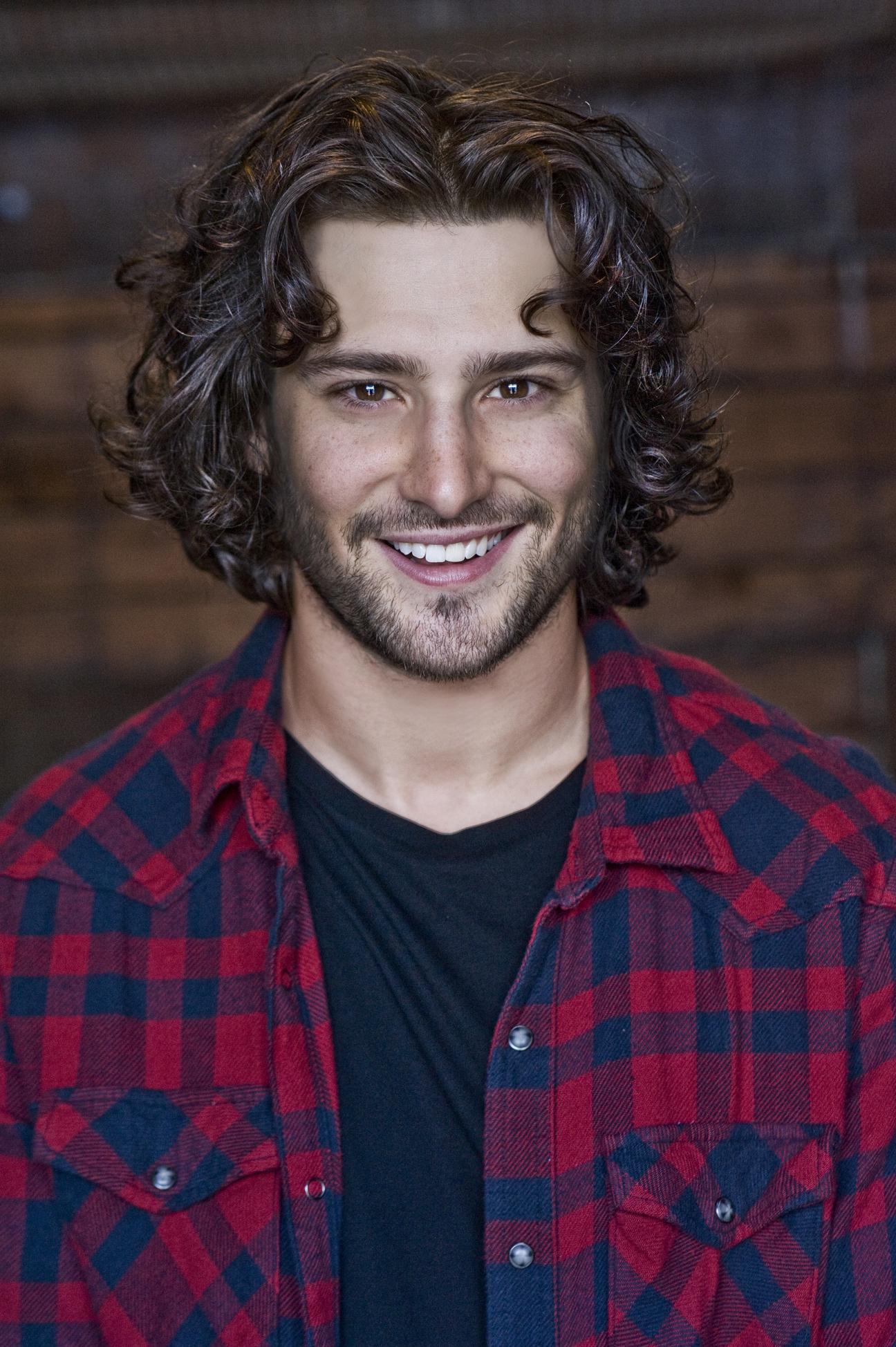 actor Ethan Mitchell large photo