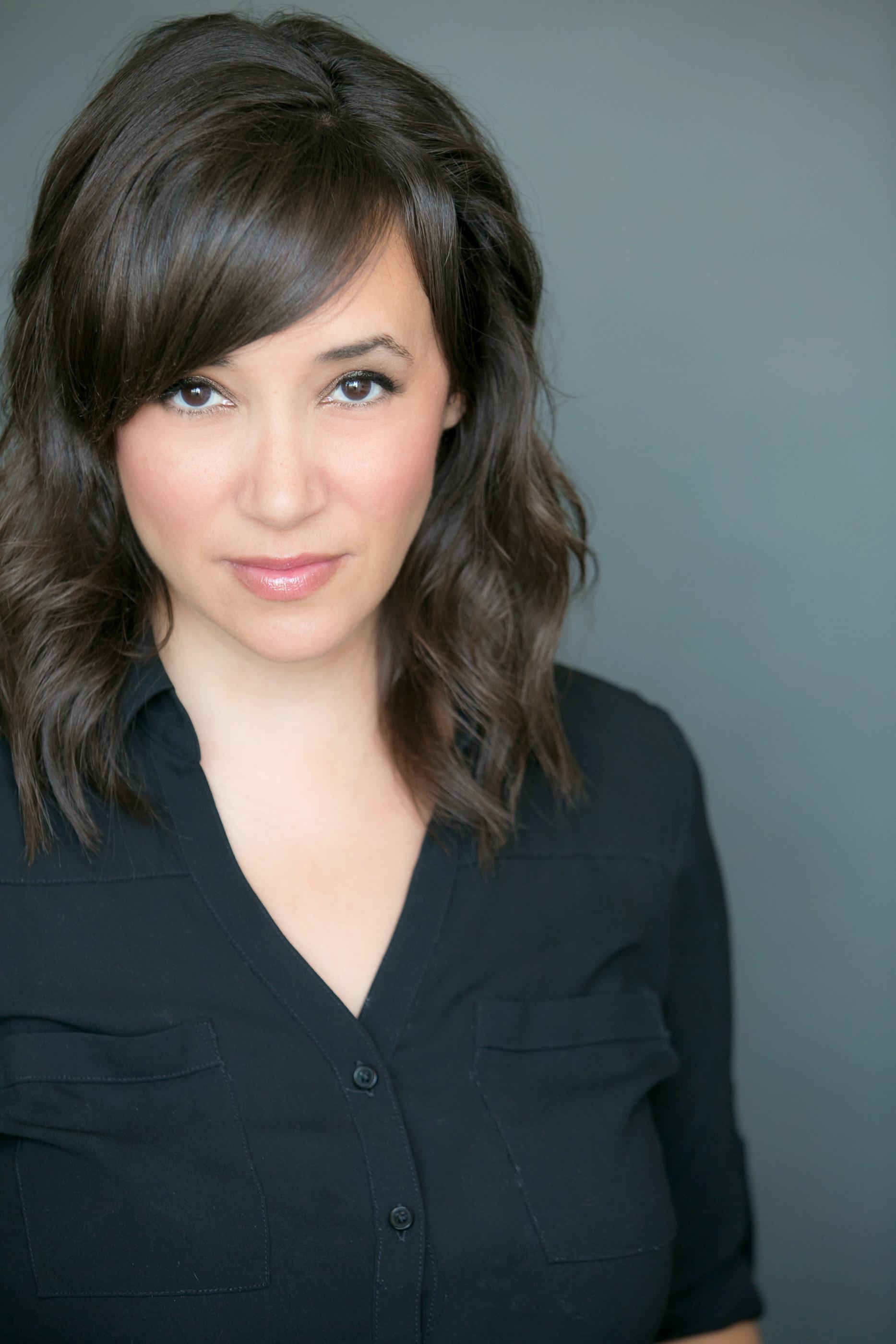 actor Victoria Cruz large photo