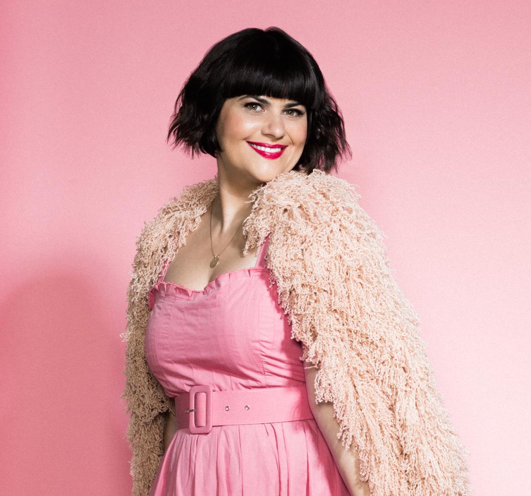 actor Rebekka Johnson large photo