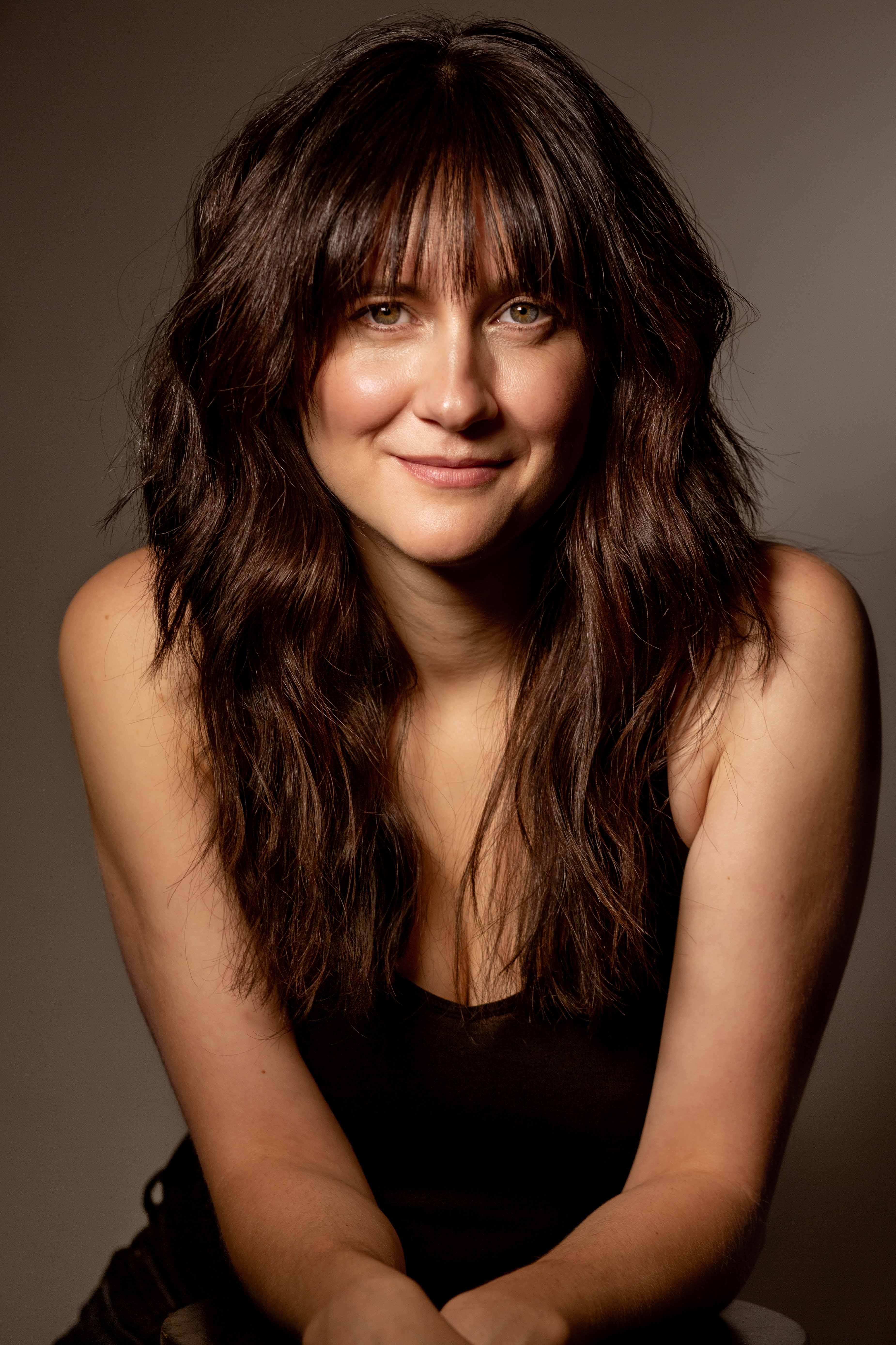 actor Shannon Esper large photo