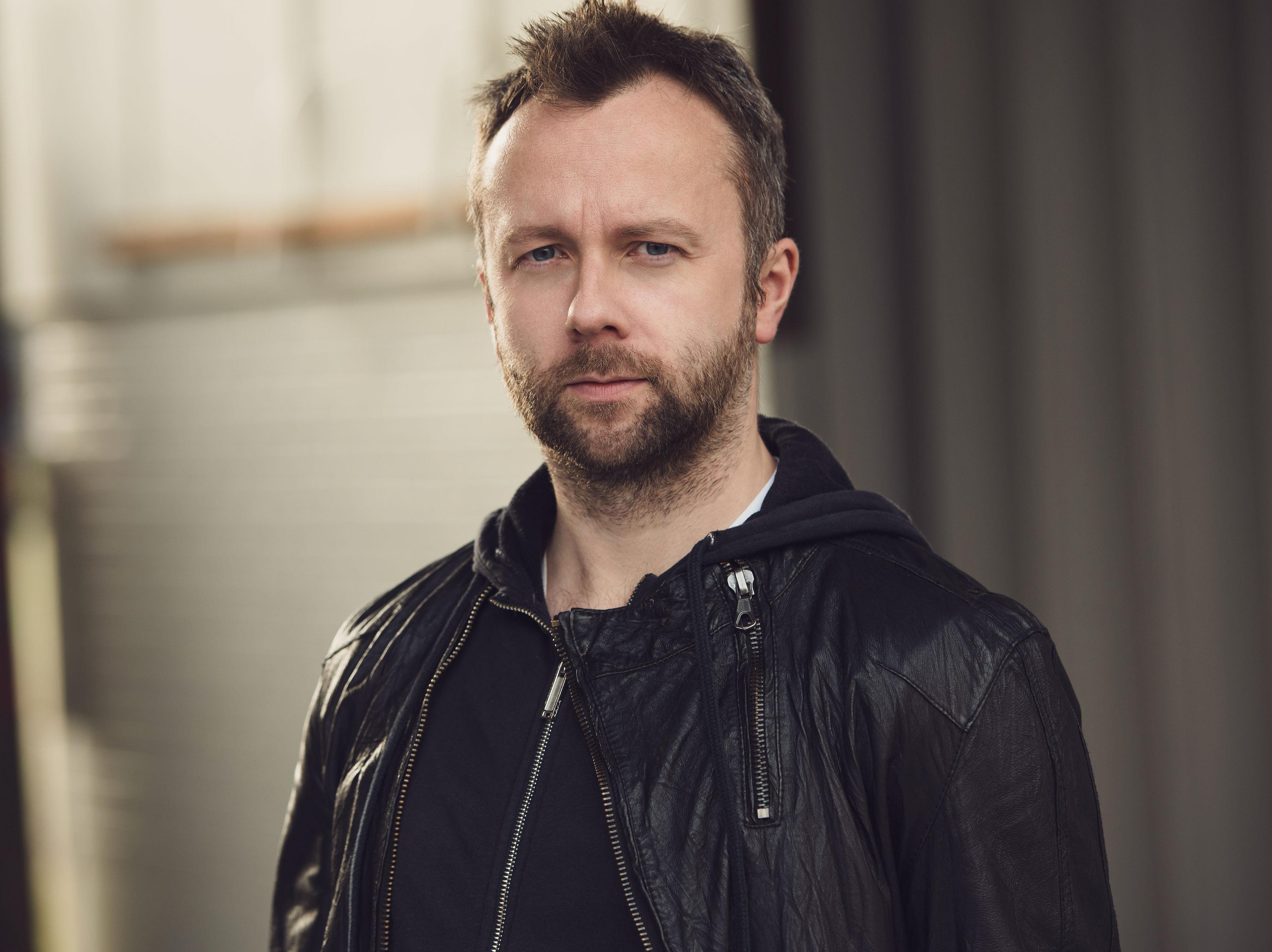 actor Edward Llewelyn large photo