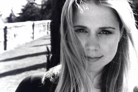 actor Amy Claire large photo