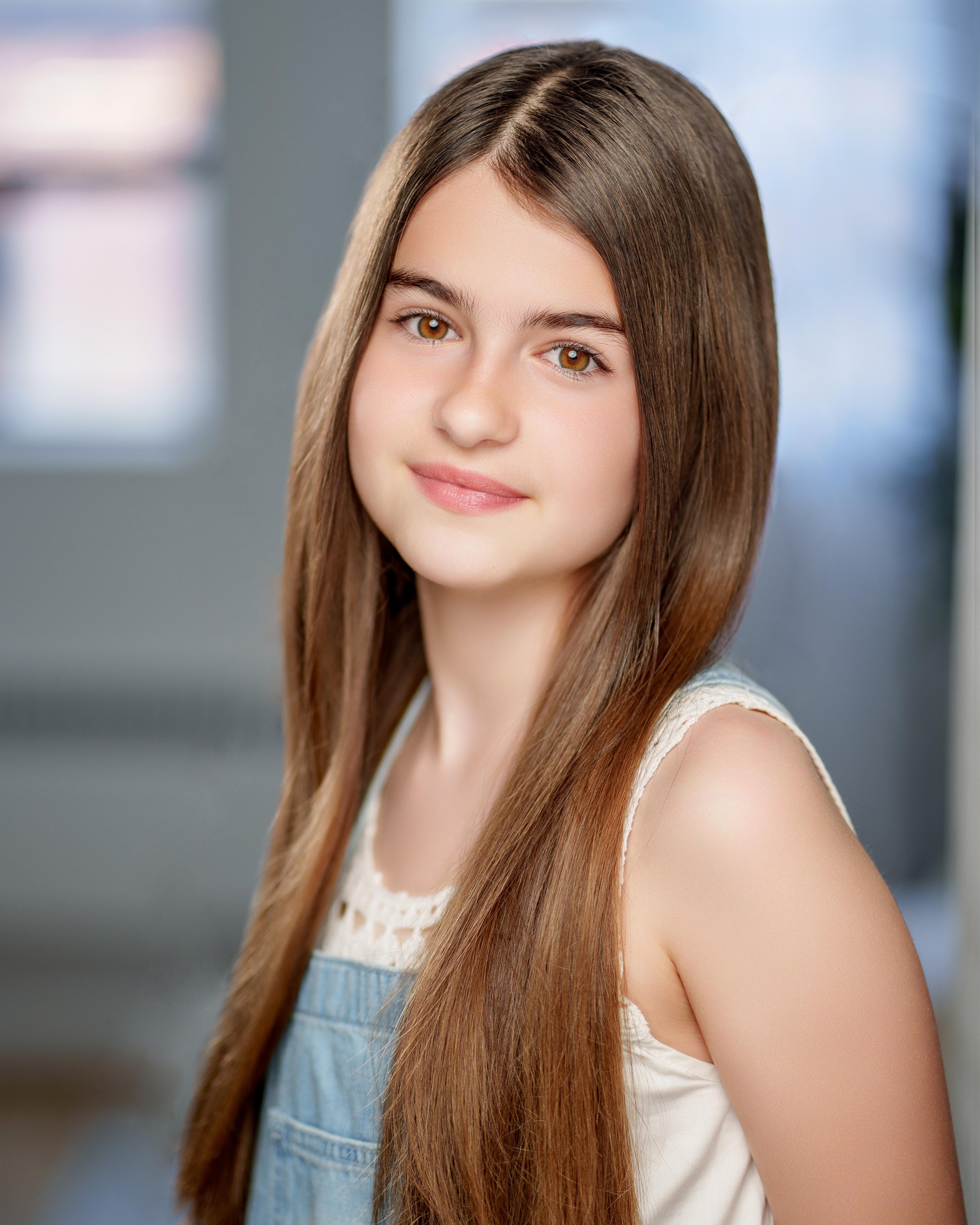 actor Bianca Sas large photo