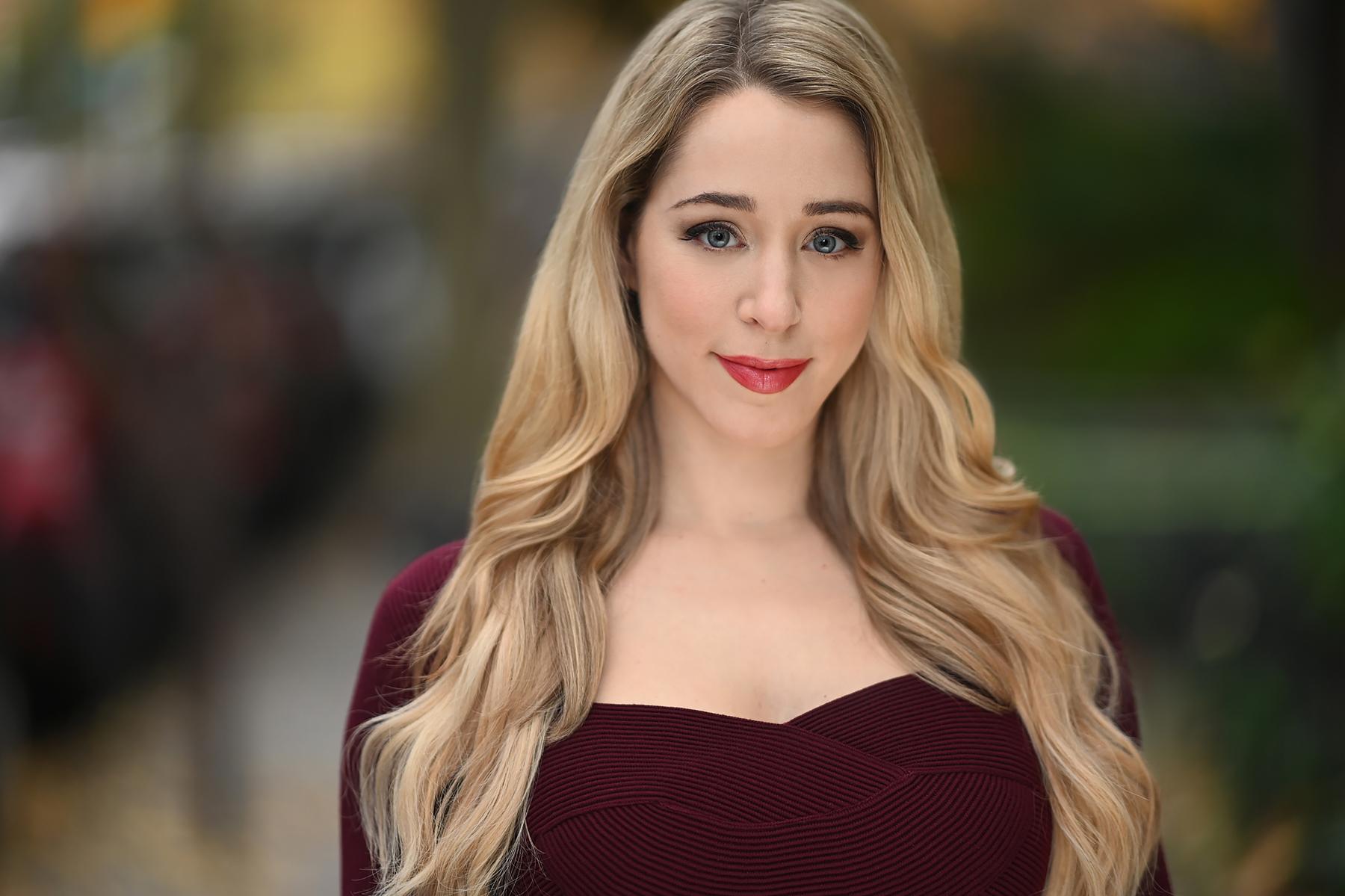 actor Krista Robelle large photo