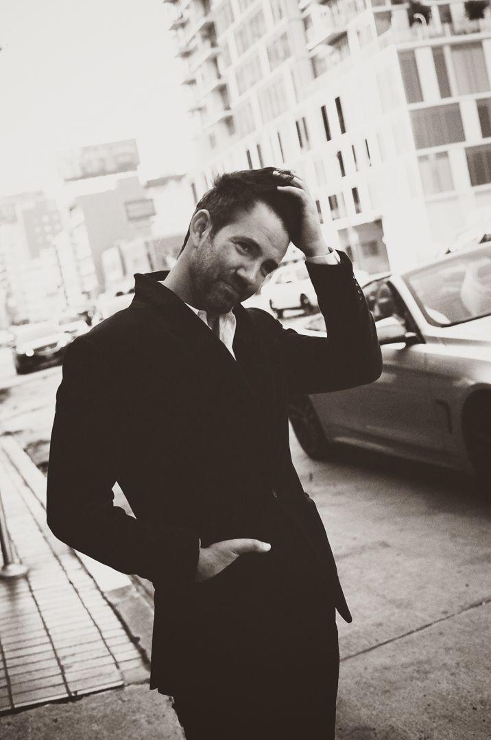 actor Michael Tennant large photo