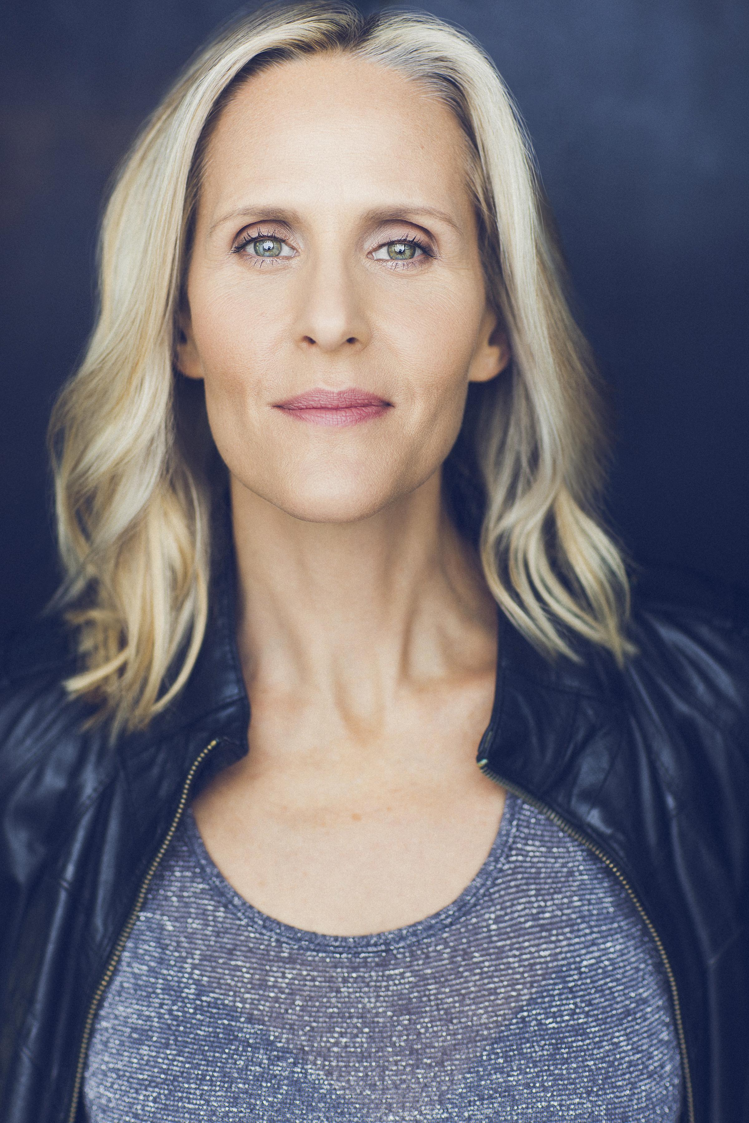 actor Susannah Rogers large photo