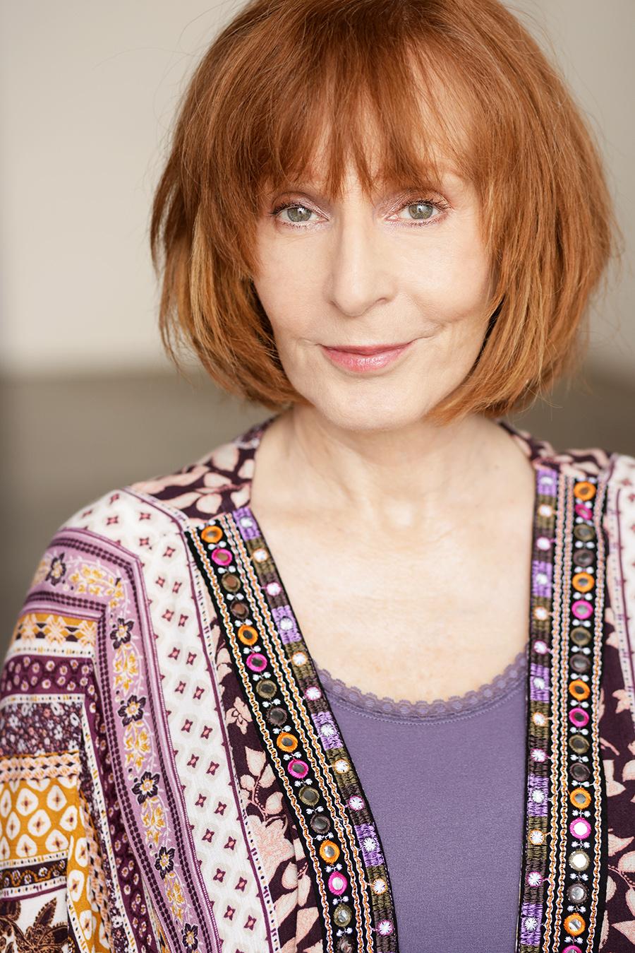 actor Mindee de Lacey large photo