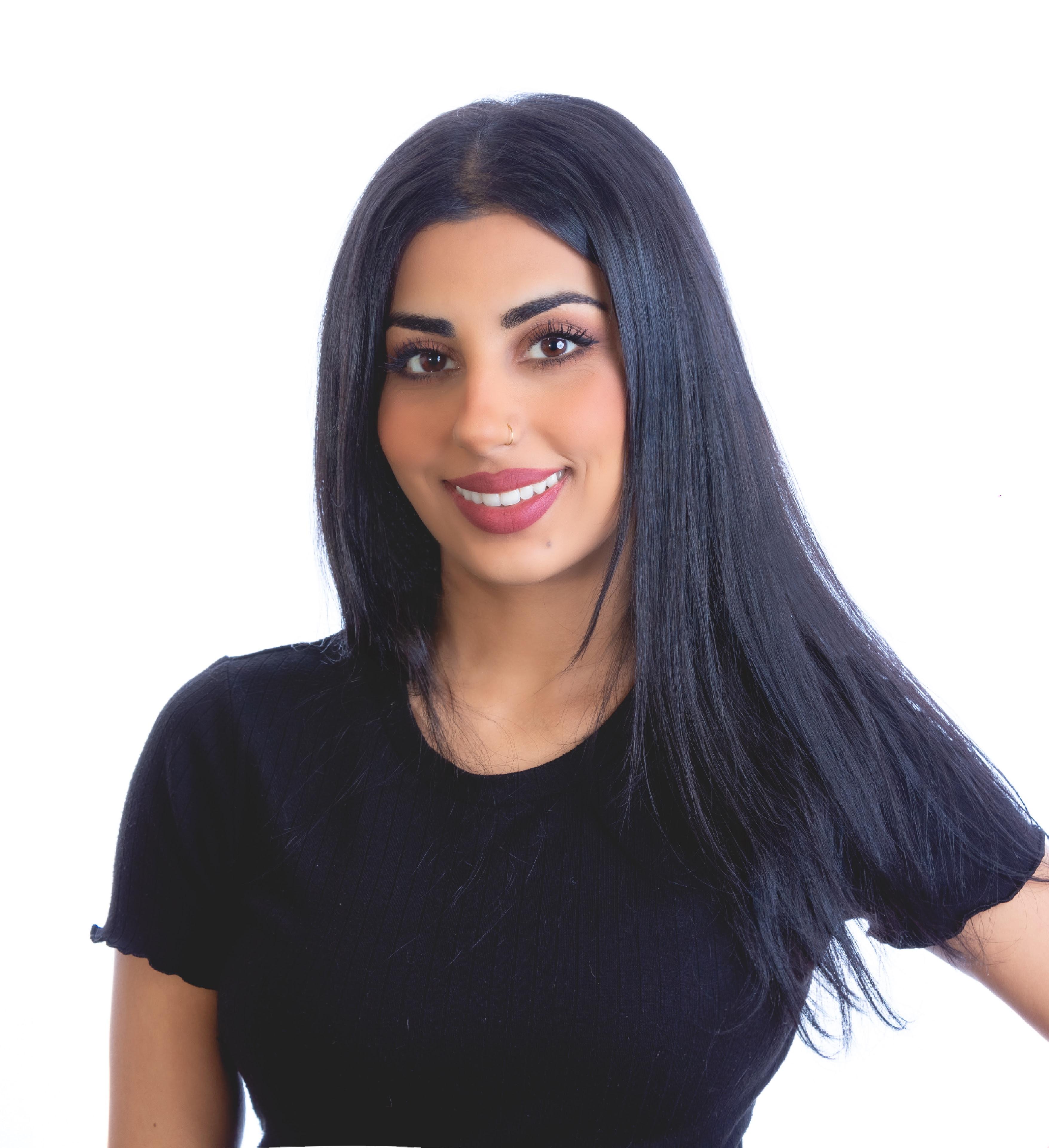 actor Gizelle Basiri large photo