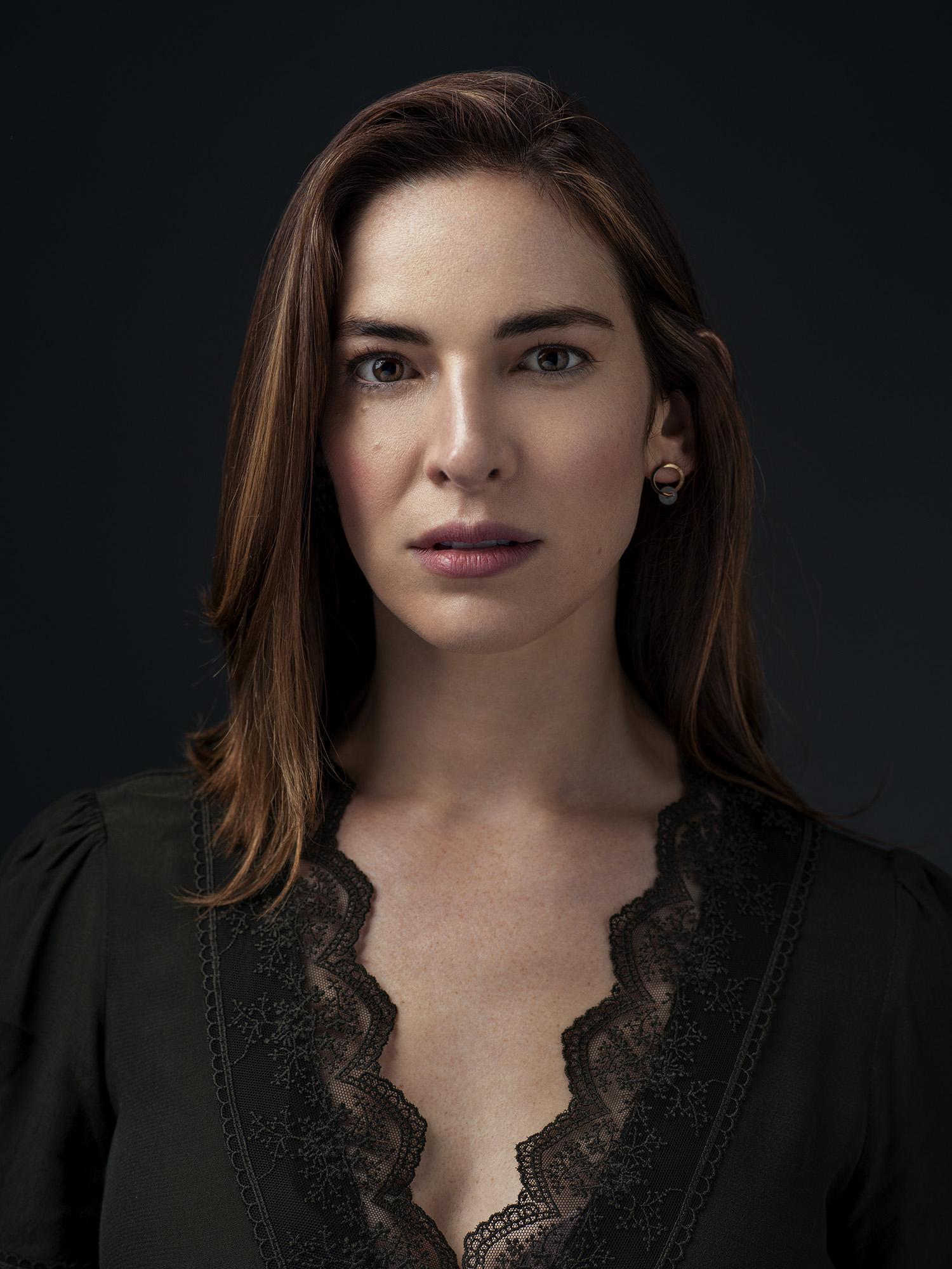 actor Haley Bishop large photo