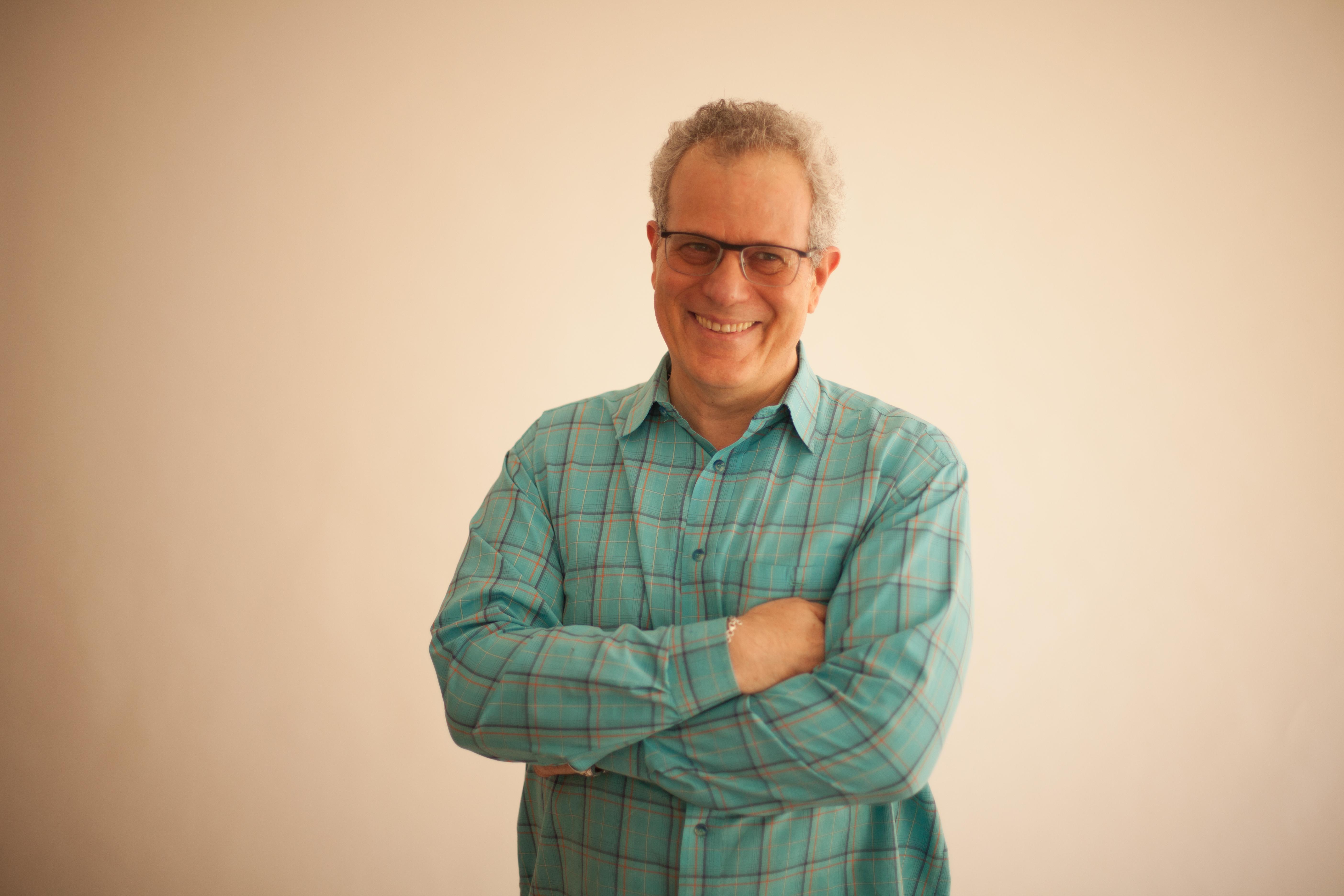 actor Terry Knickerbocker large photo