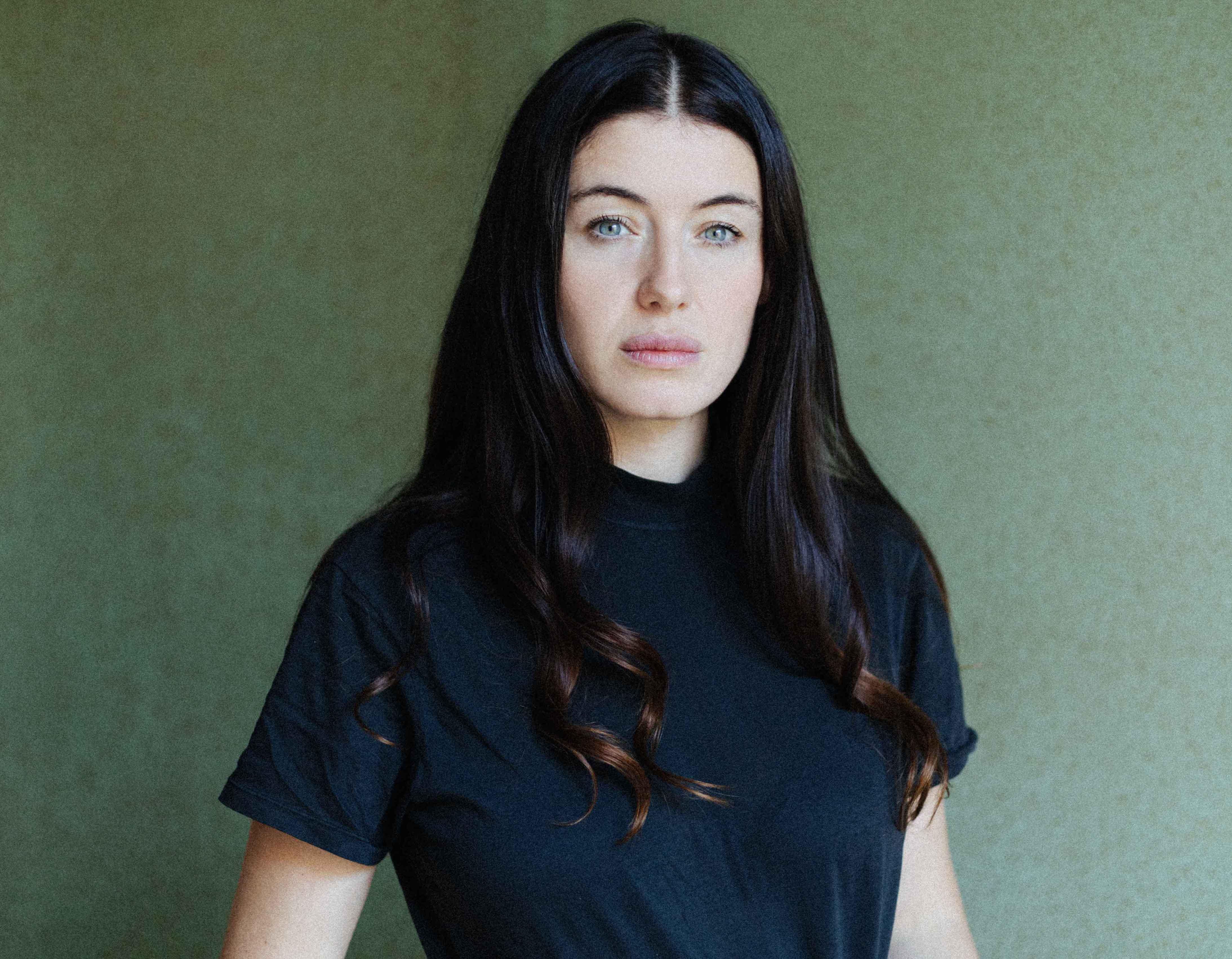 actor Caroline Tillette large photo