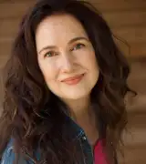 Julianne Buescher