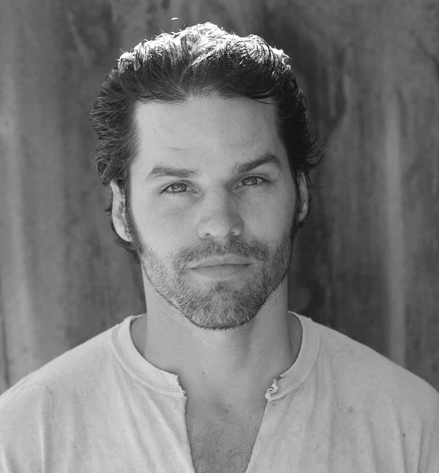 actor Robert Homer Mollohan large photo