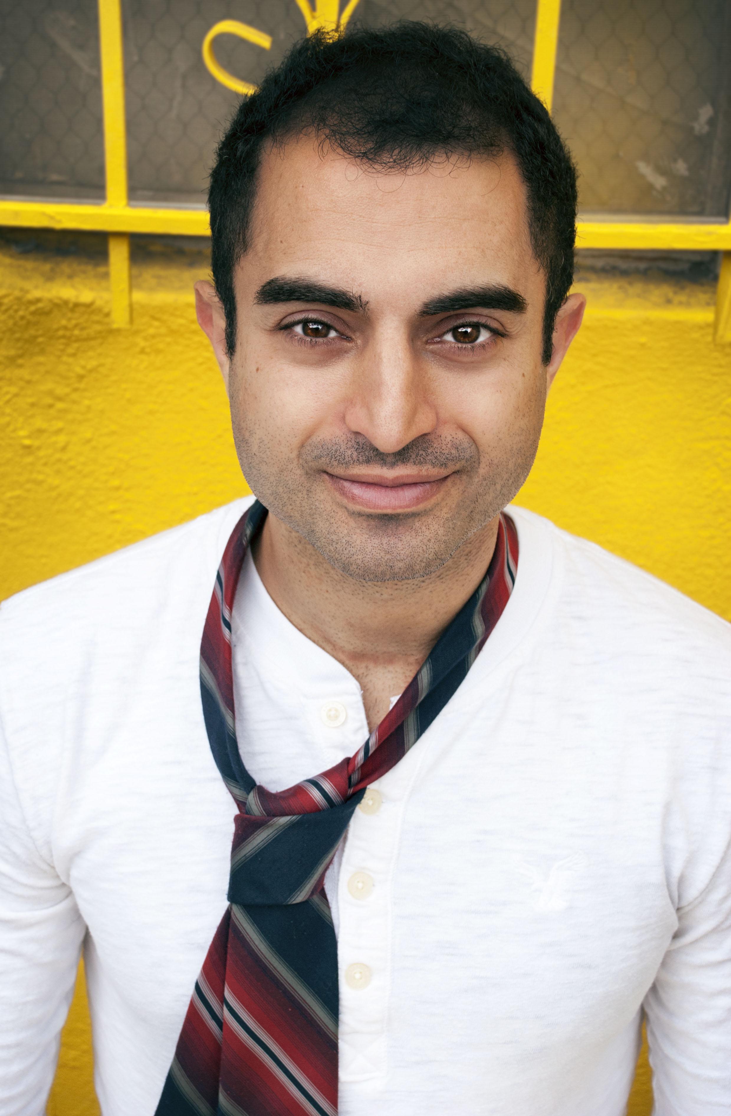 actor Sina Amedson large photo