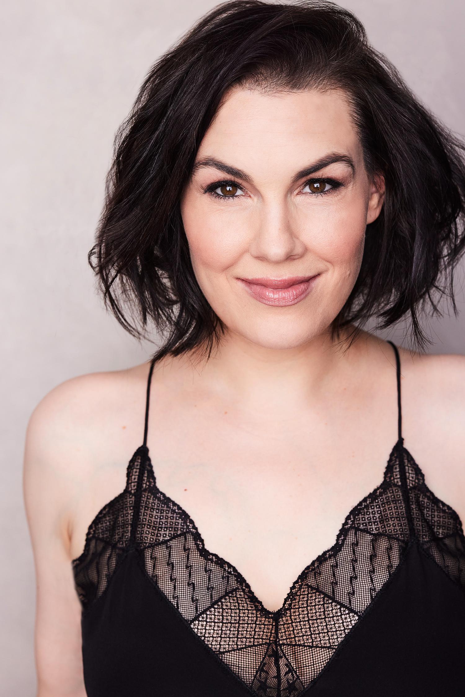 actor Trisha Miller large photo