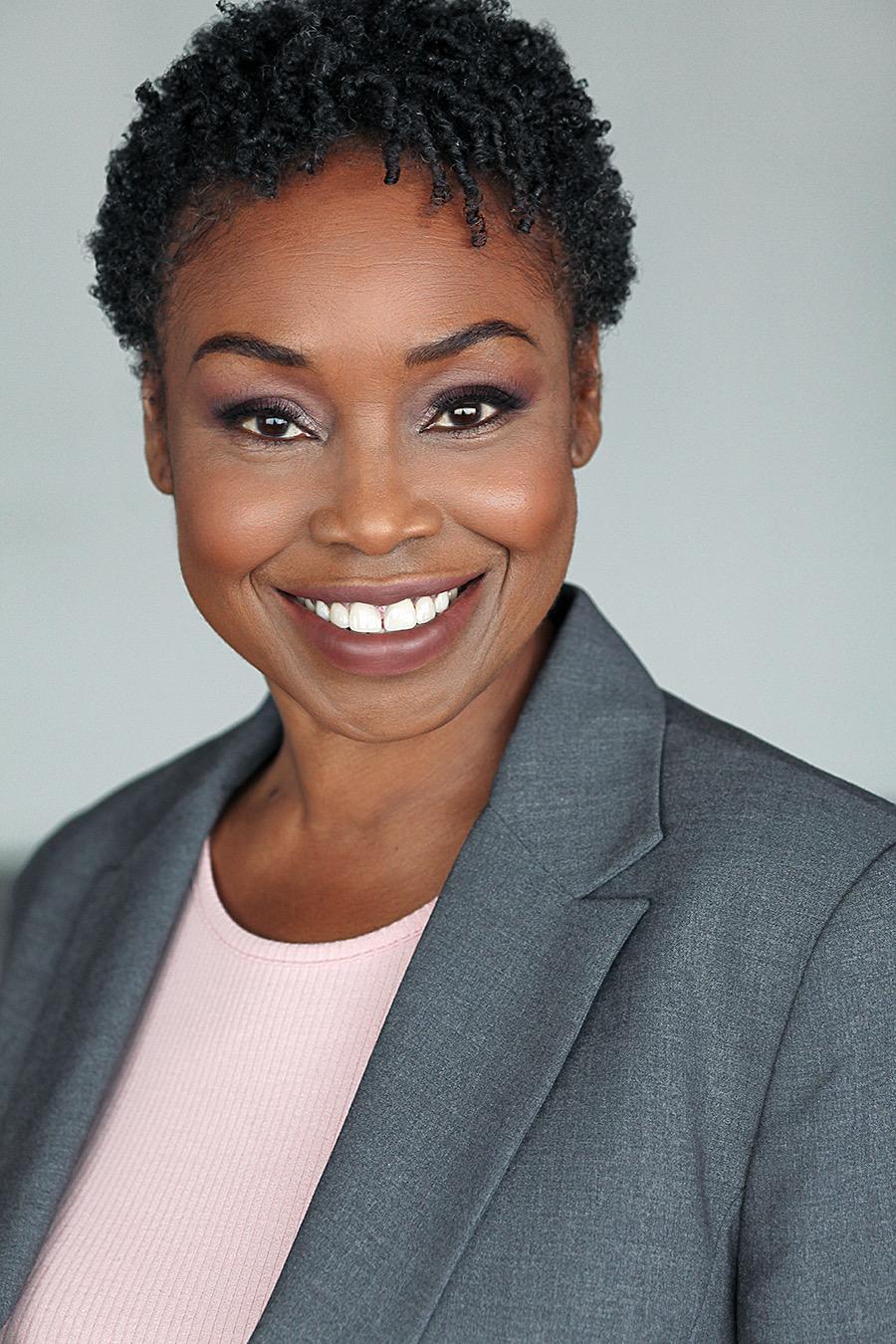 actor Juliette Jeffers large photo