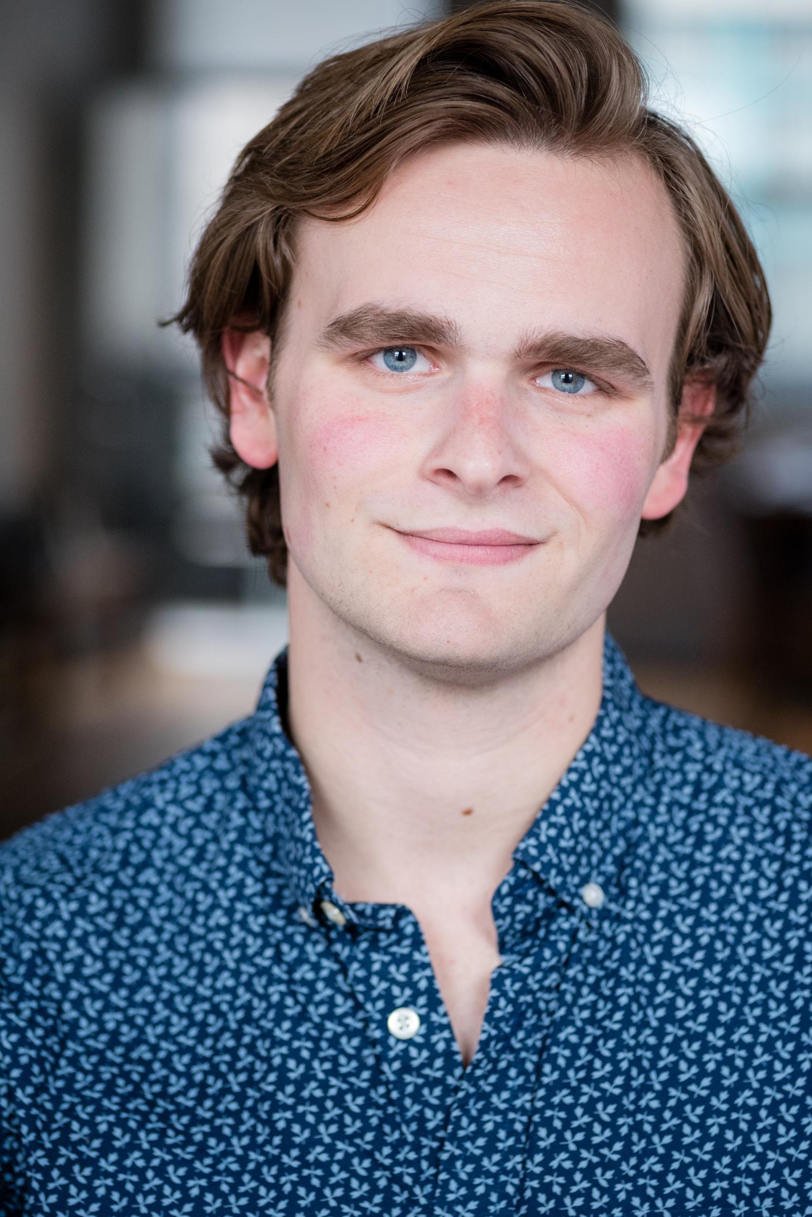 actor Joseph Byrne large photo