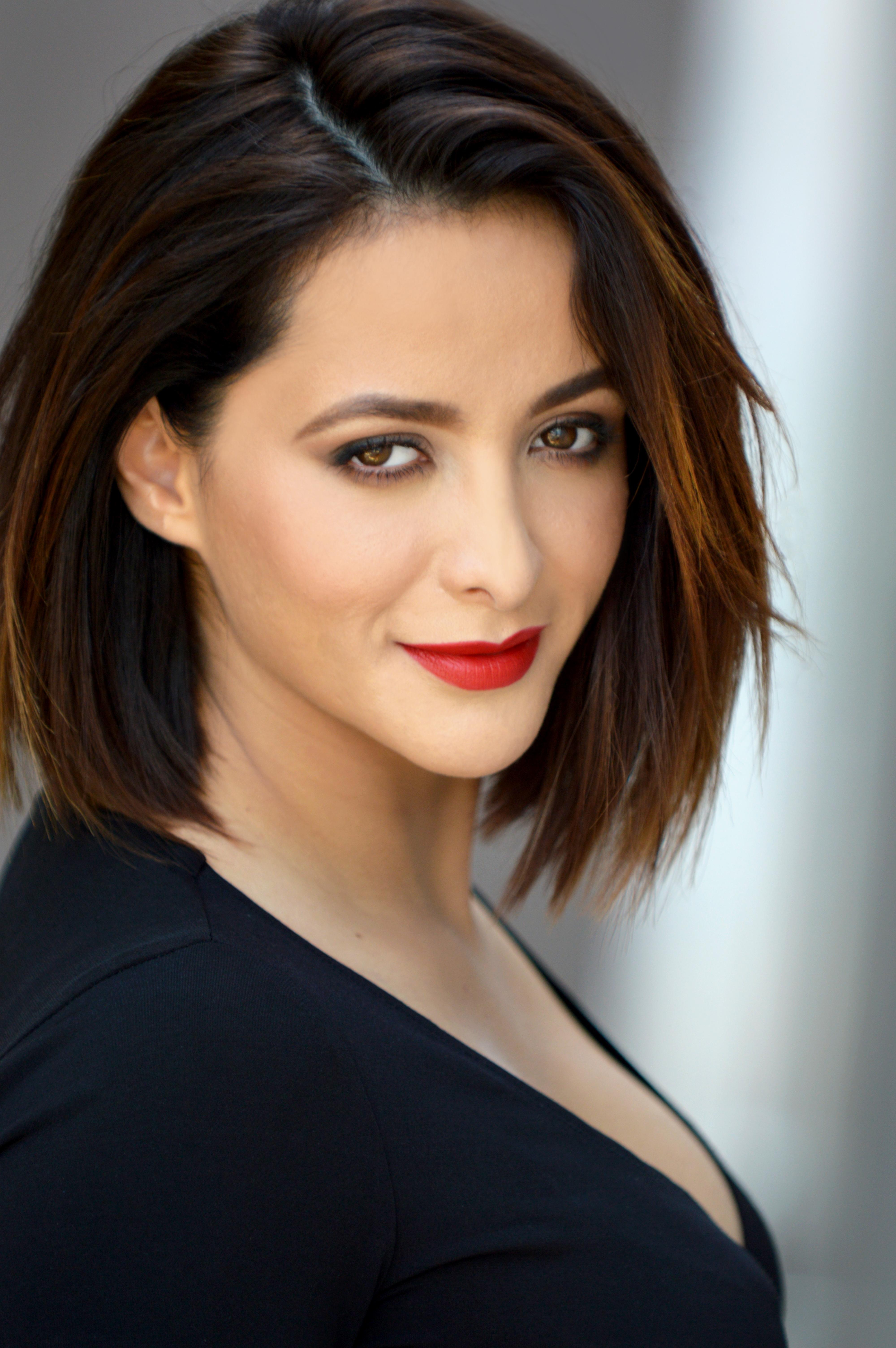 actor Viviana Sarrade large photo