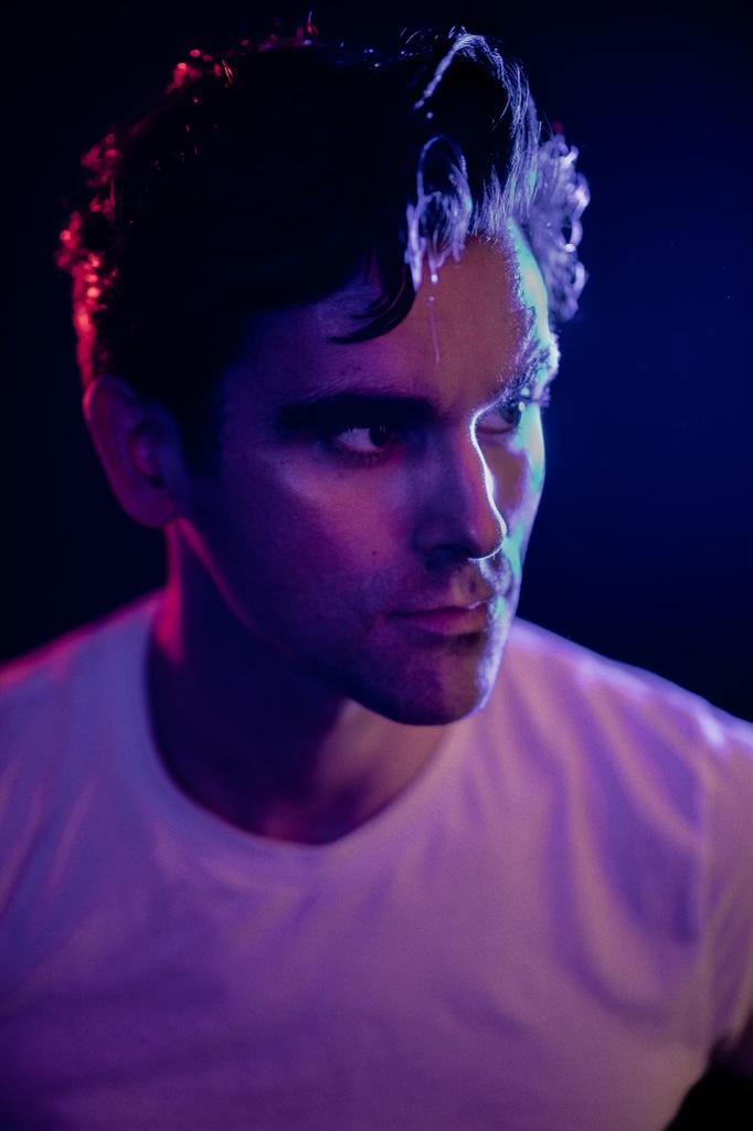 actor Derick Faria large photo