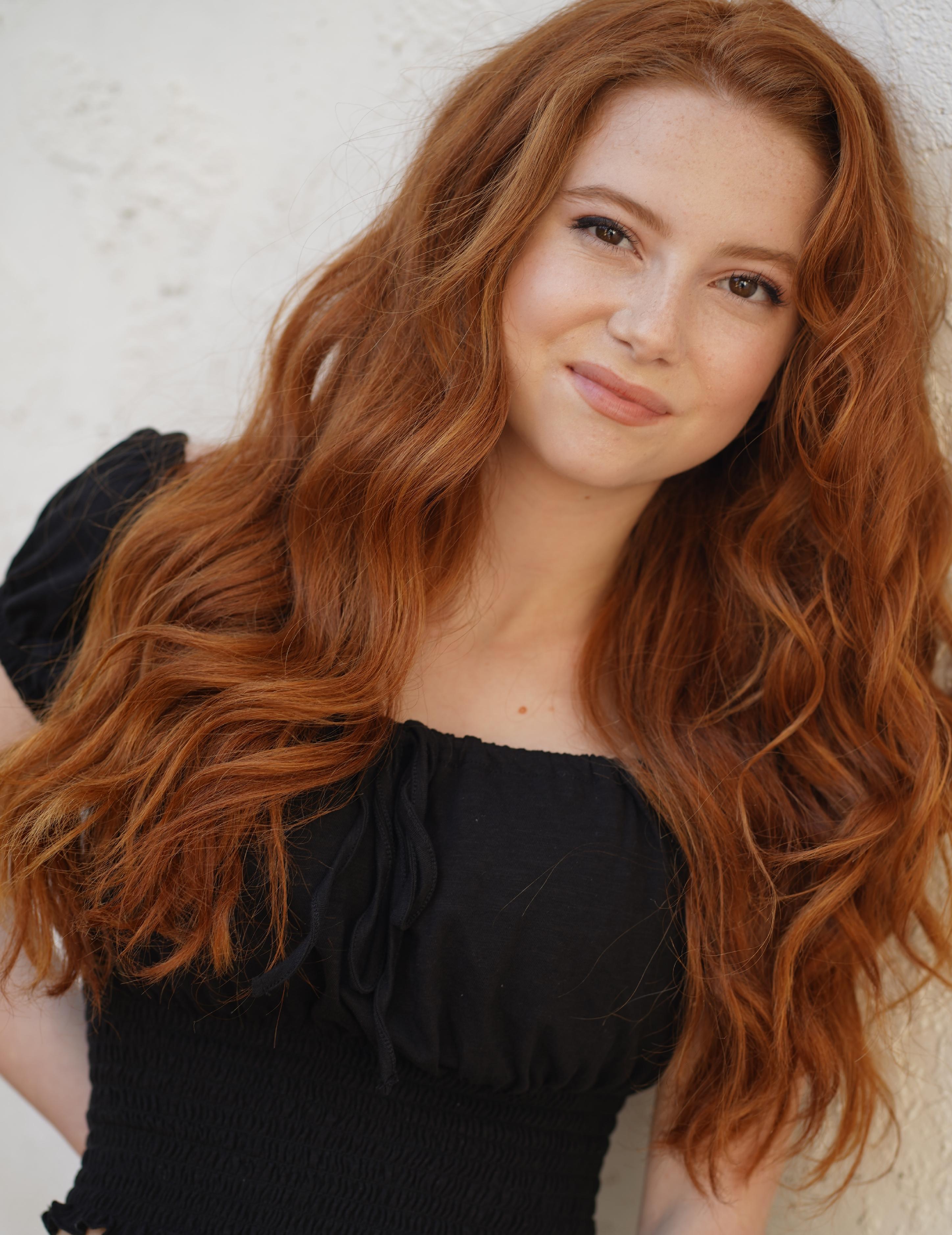 actor Francesca Capaldi large photo