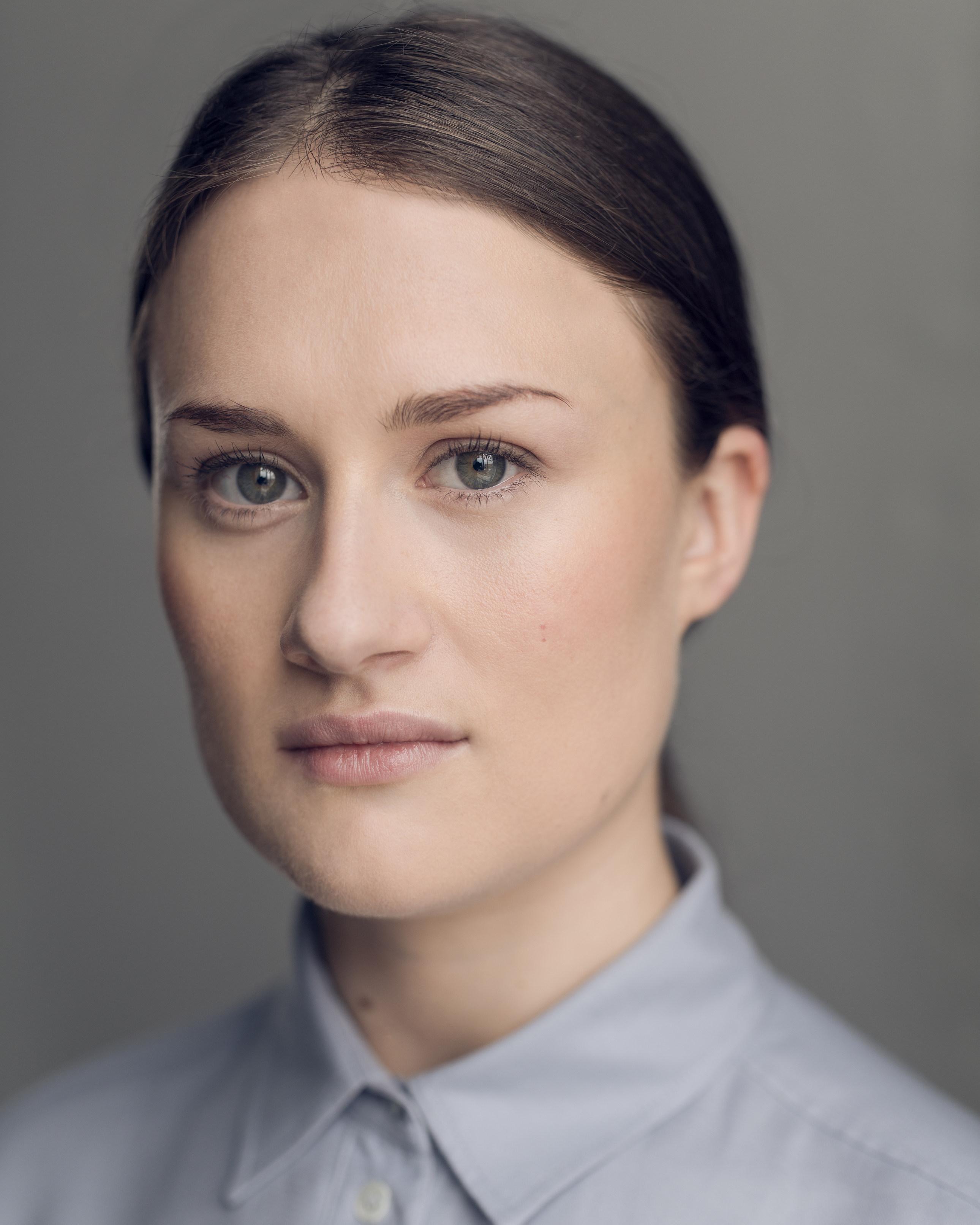 actor Adeline Waby large photo