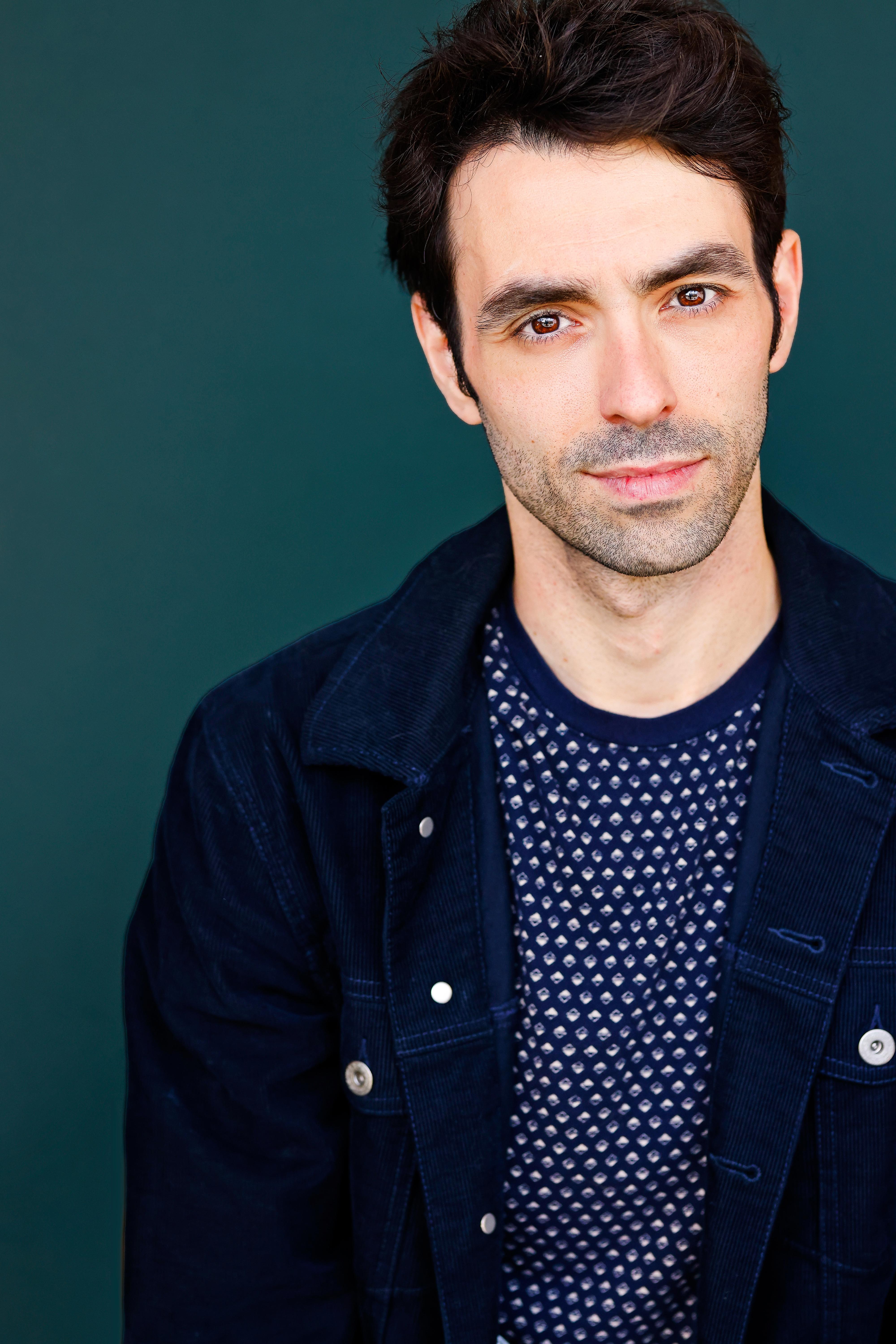 actor Alec Owen large photo