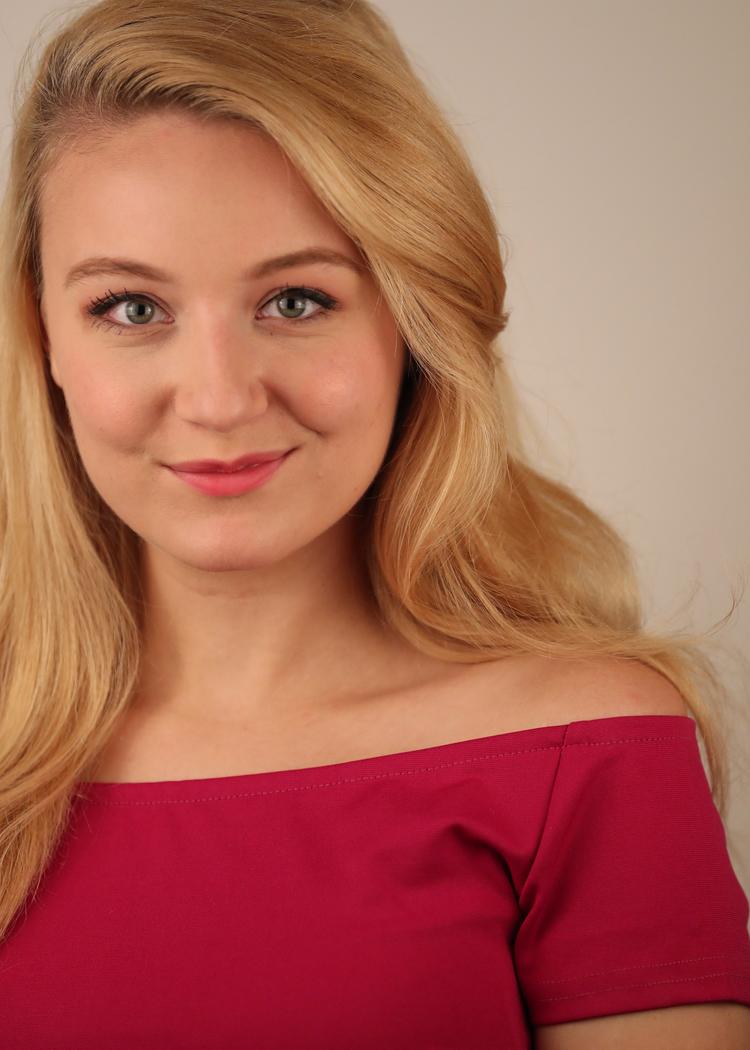 actor Tuesday Grant large photo