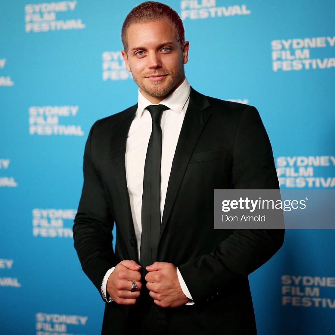 actor Troy Honeysett large photo