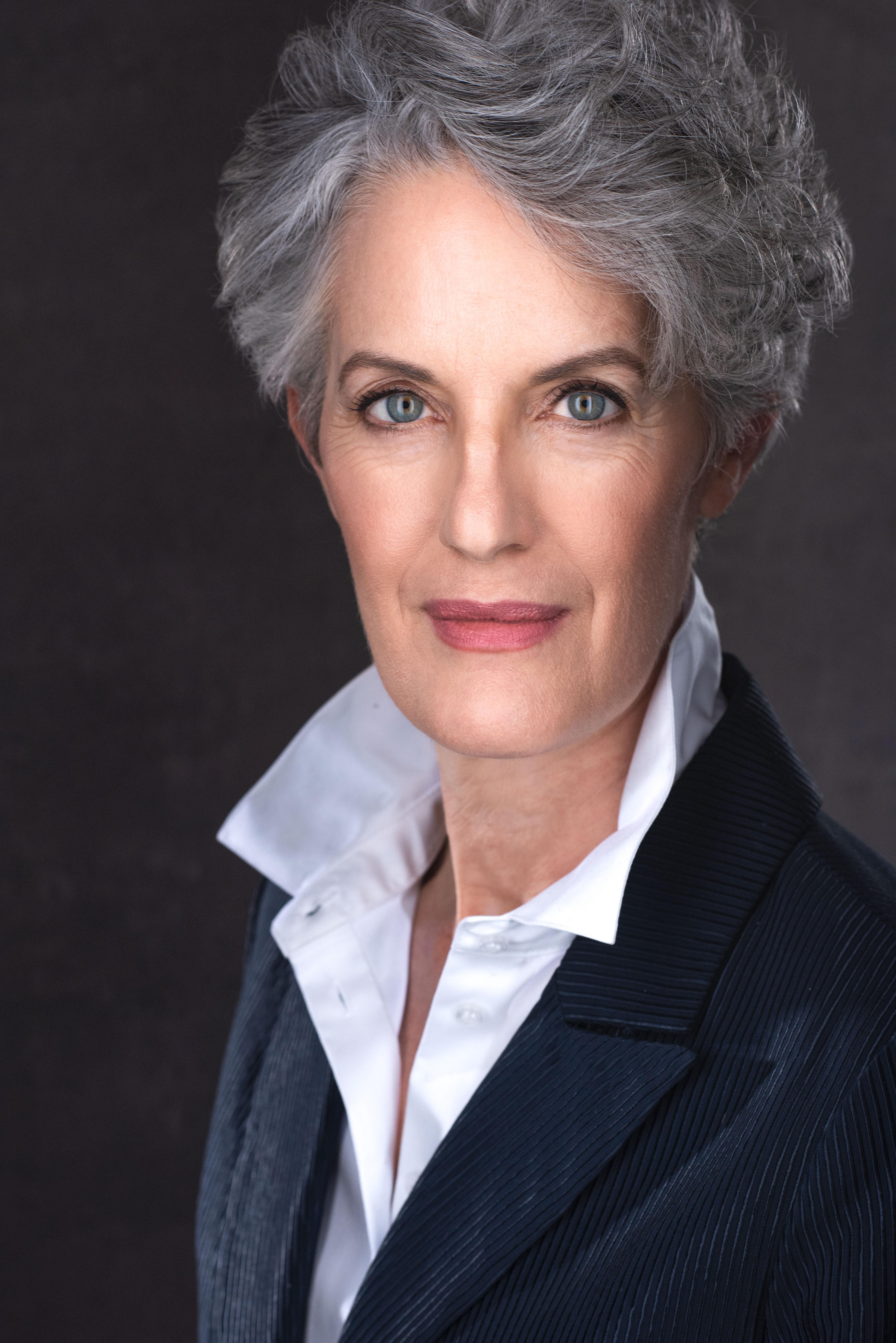 actor Sarah Dacey-Charles large photo