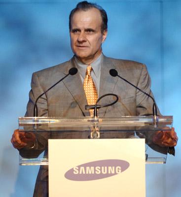 actor Joe Torre large photo