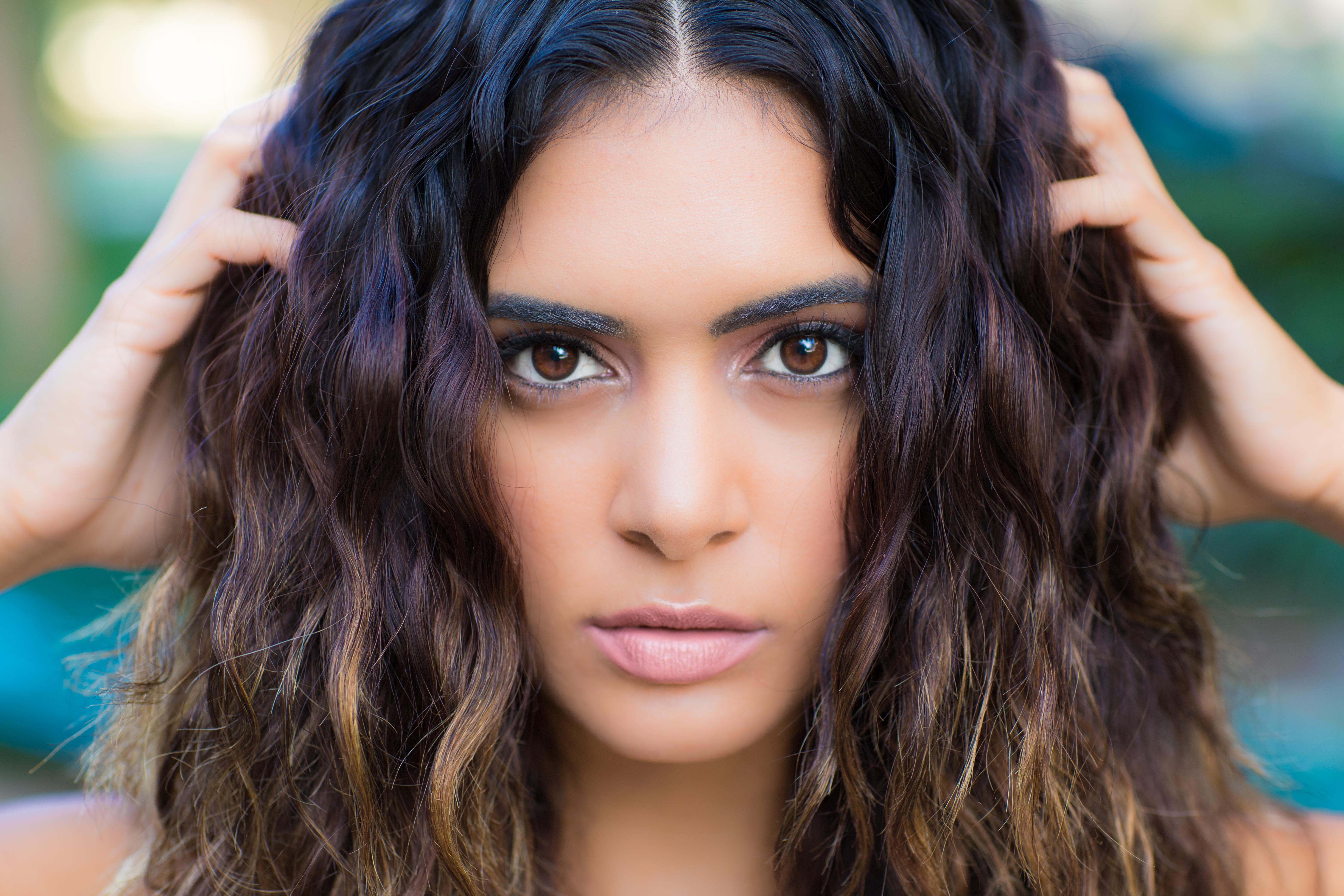 actor Alejandra Morin large photo